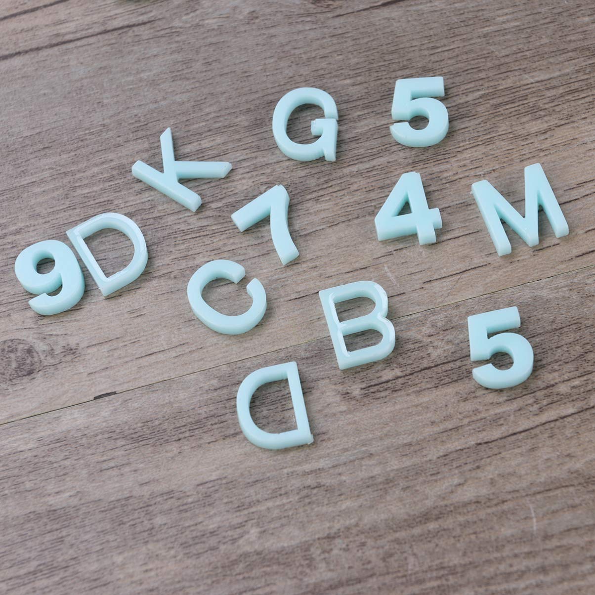 Exceart 200pcs Resin Alphabet Letter Beads - DIY Craft Flatback Embellishments for Jewelry Making, Scrapbooking & Keychains - Includes Plastic Storage Box (Blue) - Perfect for DIY Gifts, Home Decor & Party Favors
