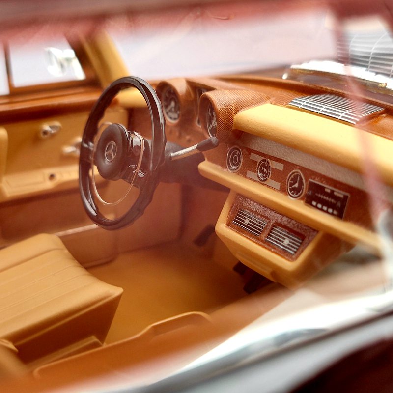 1:18 Scale Mercedes Benz 600 W100 Nallinger Coupe 1965 Diecast Model Car - CMF18160 Collectible Resin Vehicle for Display & Gifts - Perfect for Car Enthusiasts, Model Collectors, and Home/Office Decoration