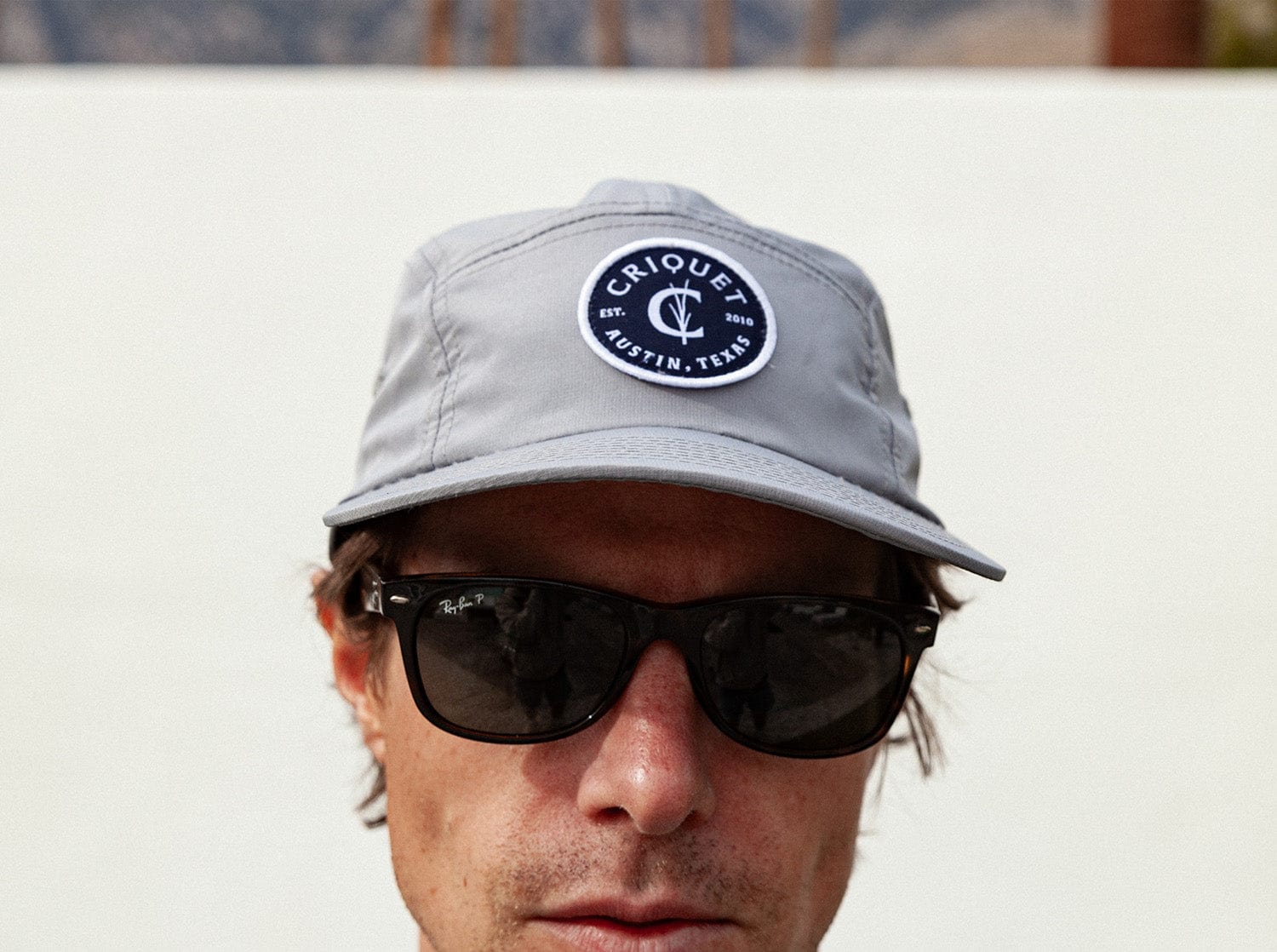5 Panel Hat with Criquet Badge in Gray - Stylish & Lightweight Baseball Cap for Men & Women - Perfect for Outdoor Sports, Casual Wear & Street Fashion