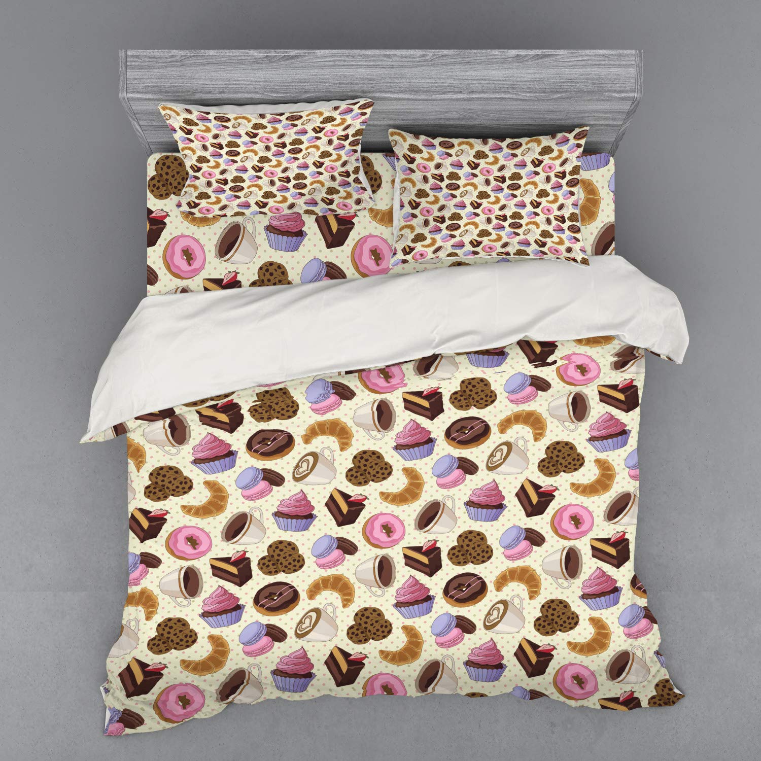 Ambesonne Coffee Themed Bedding Set - 4 Piece King Size Duvet Cover with Pillow Shams & Fitted Sheet - Coffee Shop Design with Cups, Cookies, Cake & Chocolate Art - Perfect for Coffee Lovers' Bedroom Decor