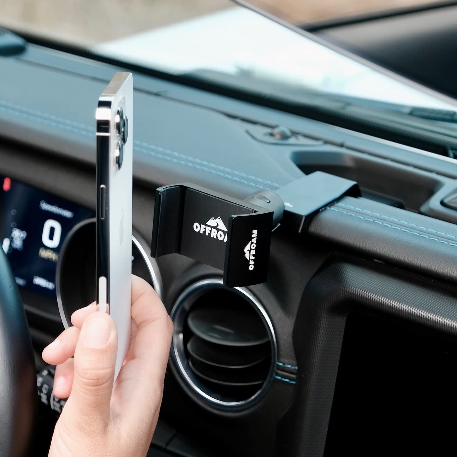 Universal Phone Mount Holder for Jeep Wrangler & Gladiator (2018-2023) - Dashboard Car Phone Stand with Adjustable Grip, 360° Rotation - Perfect for GPS Navigation, Hands-Free Calling & Road Trips