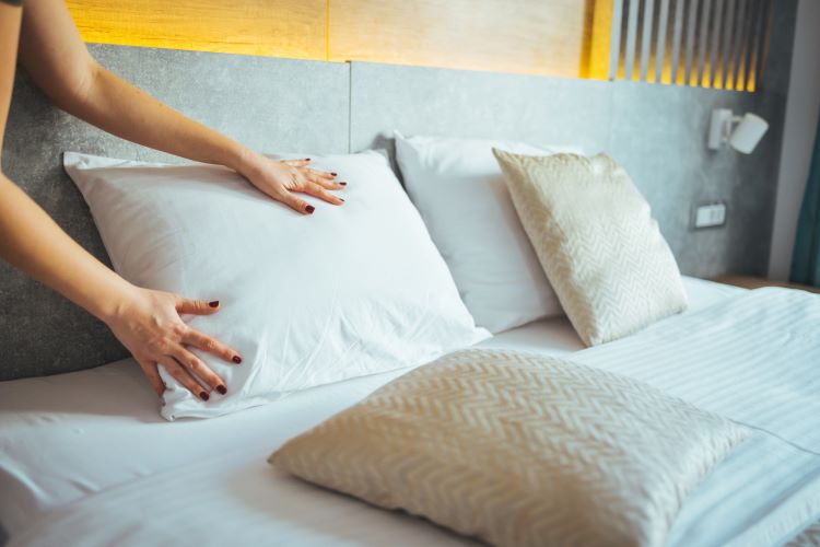 Eco-Friendly Woodspring Ecoendure Pillow - Hypoallergenic & Supportive Memory Foam Pillow for Side, Back & Stomach Sleepers | Hotel Quality Comfort for Home Use
