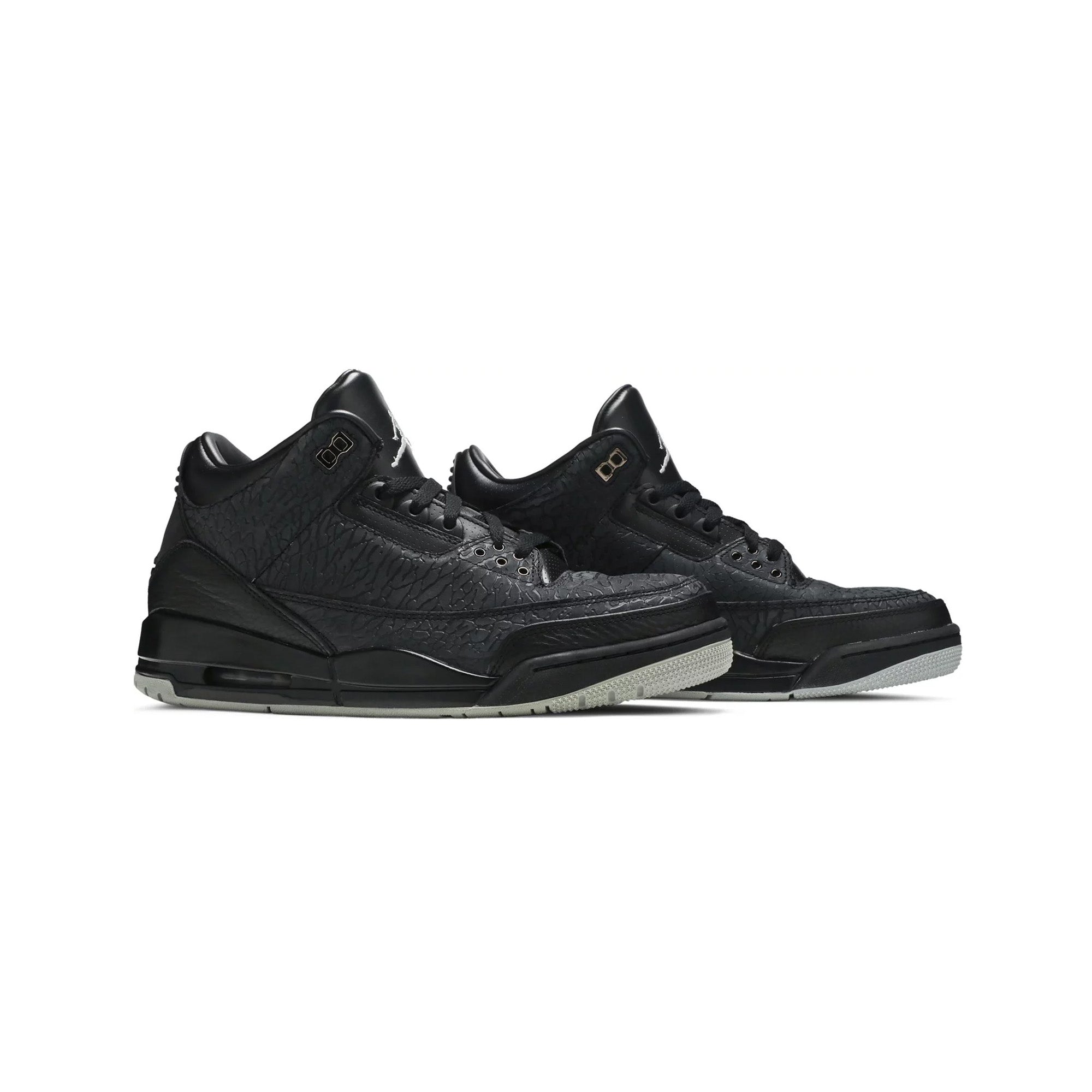 Air Jordan 3 Retro 'Black Flip' Men's Basketball Shoes (2011) - Classic Sneakers for Streetwear, Casual Outfits & Basketball Games