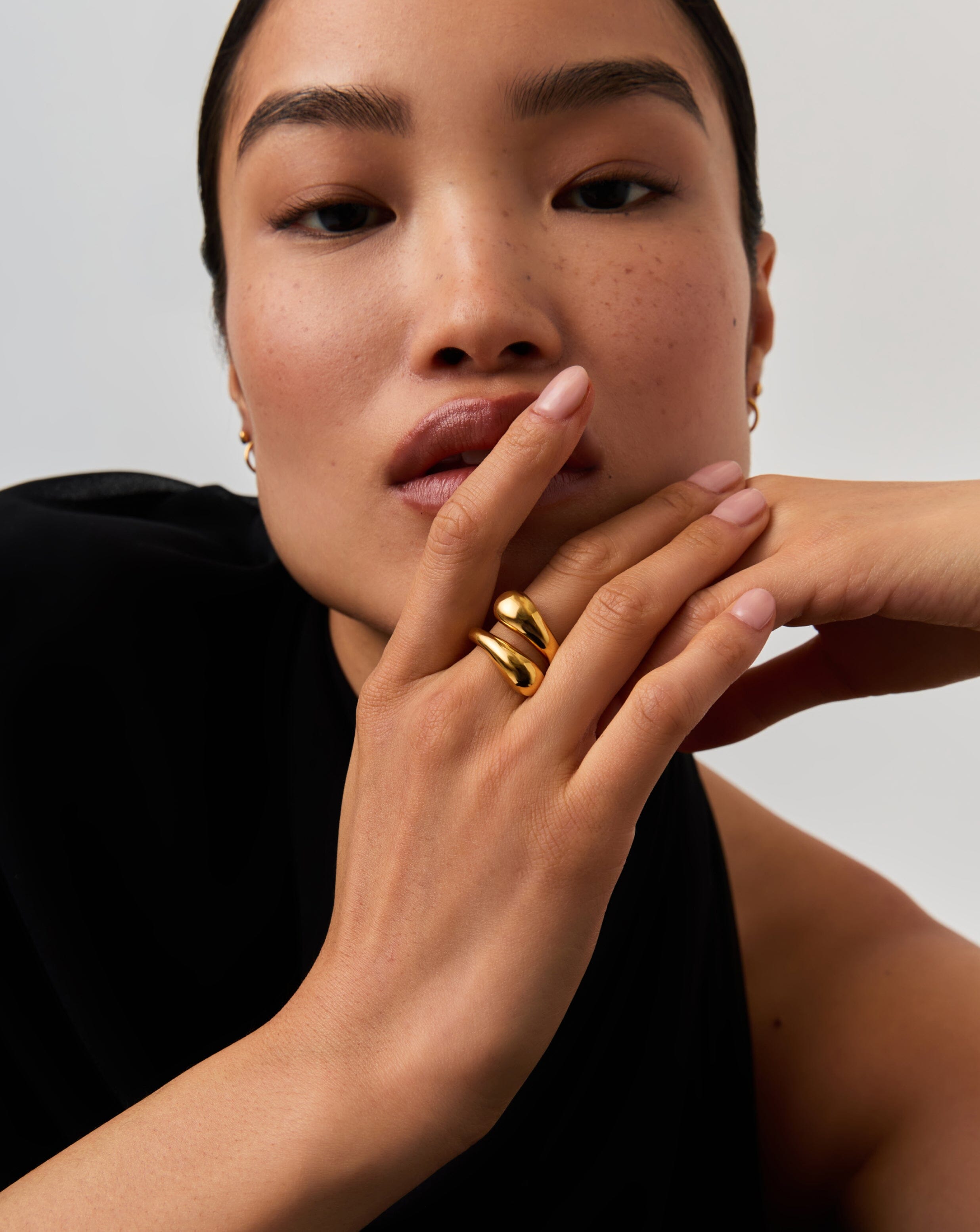 Savi Sculptural Crossover Ring - 18k Gold Vermeil Stackable Band for Women | Elegant Jewelry Gift for Her, Perfect for Weddings, Anniversaries & Everyday Wear