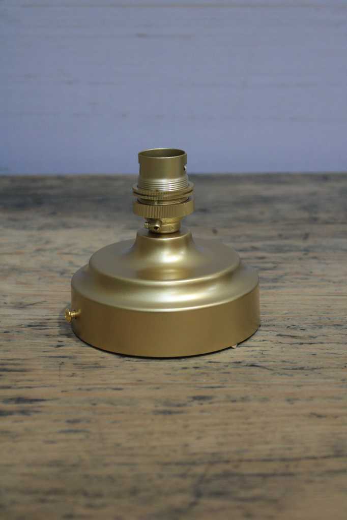B22 Batten Holder - Durable Light Bulb Socket Adapter for E26/E27 Base - Perfect for Home, Office, and Commercial Lighting Fixtures