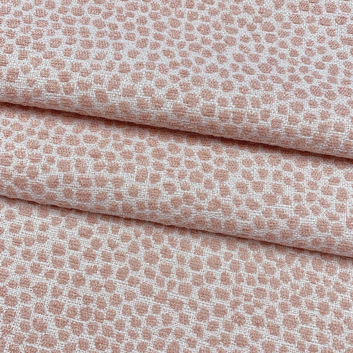 Spot Posey Mag Fabric - Premium Magnetic Fabric for DIY Crafts, Home Decor, and Fashion Accessories | Perfect for Sewing, Quilting, and Creative Projects