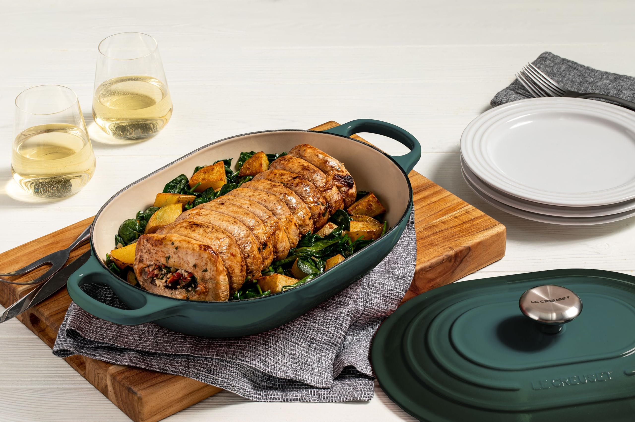 Le Creuset Signature Enameled Cast Iron Oval Casserole with Lid - 3.75 Quart, Artichaut Green - Perfect for Braising, Roasting & Serving Dishes Family Style