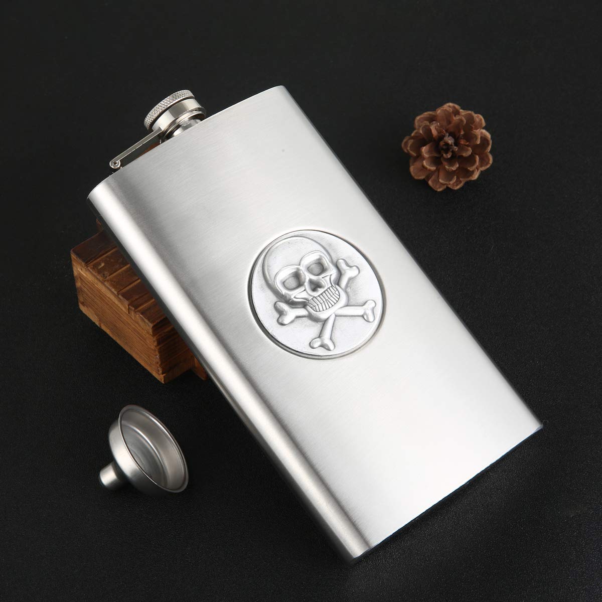 12 oz Stainless Steel Skull Pattern Leak-Proof Pocket Whiskey Flask with Funnel & Gift Box - Perfect for Outdoor Adventures, Parties & Gifts