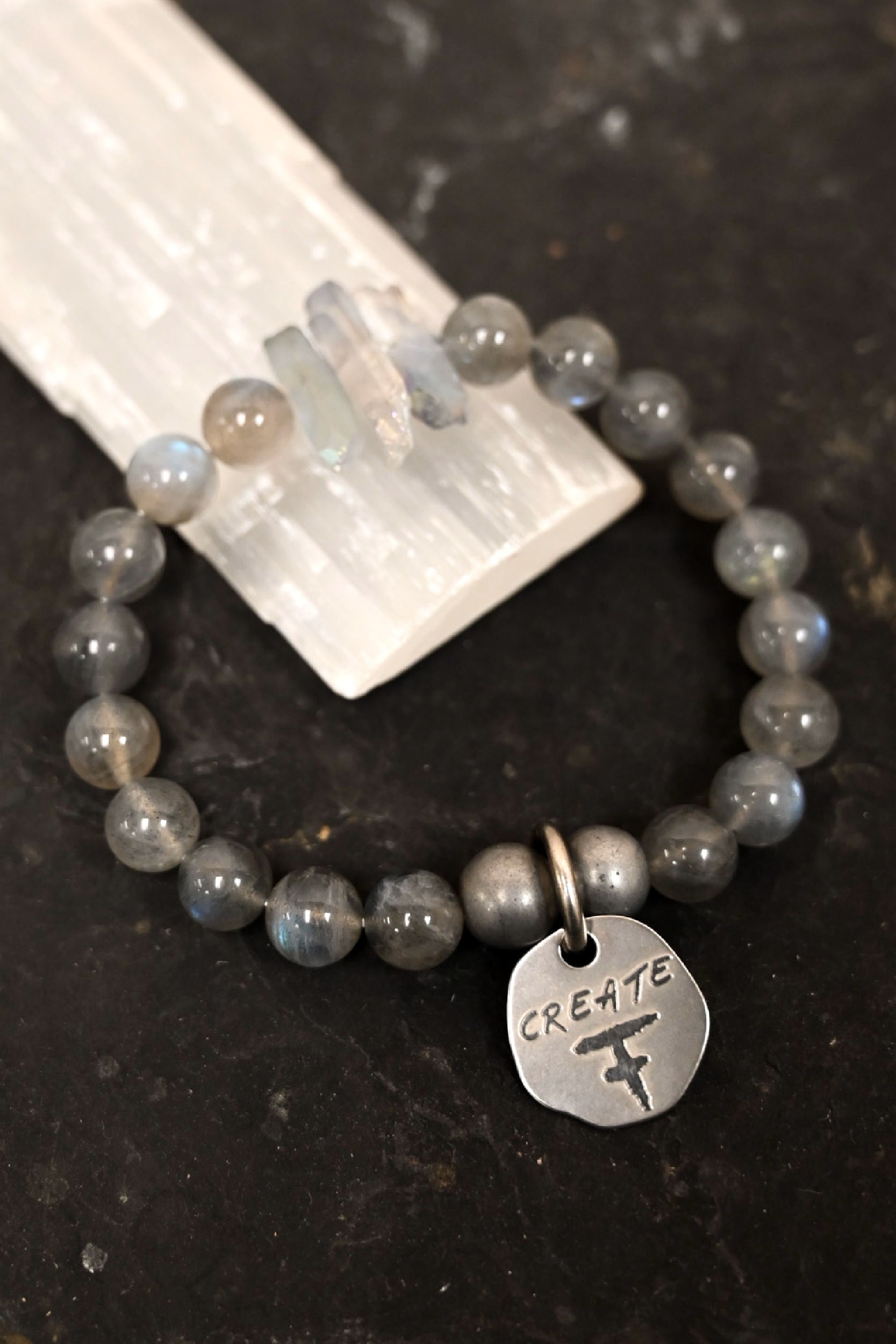 Labradorite Healing Crystal Bracelet for Women - Spiritual Energy Jewelry for Chakra Balancing, Meditation & Positive Vibes