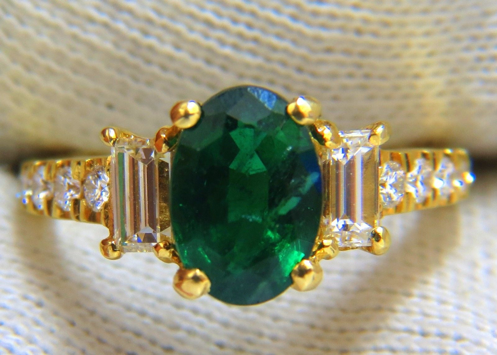 GIA Certified 2.68 Carat Natural Emerald Diamond Ring in 18K Gold - Elegant Engagement & Wedding Jewelry for Women