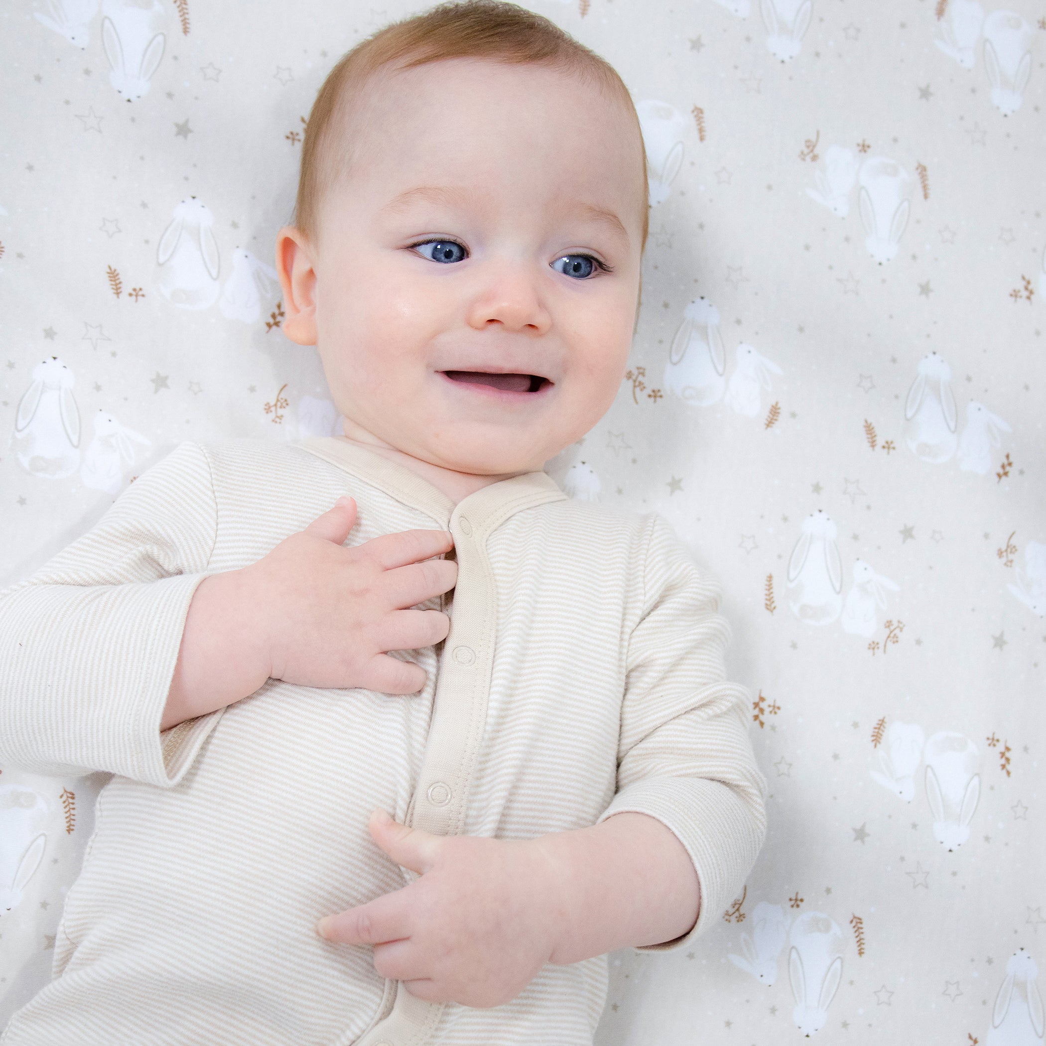 Bunny Dreams Jersey Cot Fitted Sheet - Soft Baby Crib Sheet for Nursery, Daycare & Travel - Perfect for Toddlers & Infants