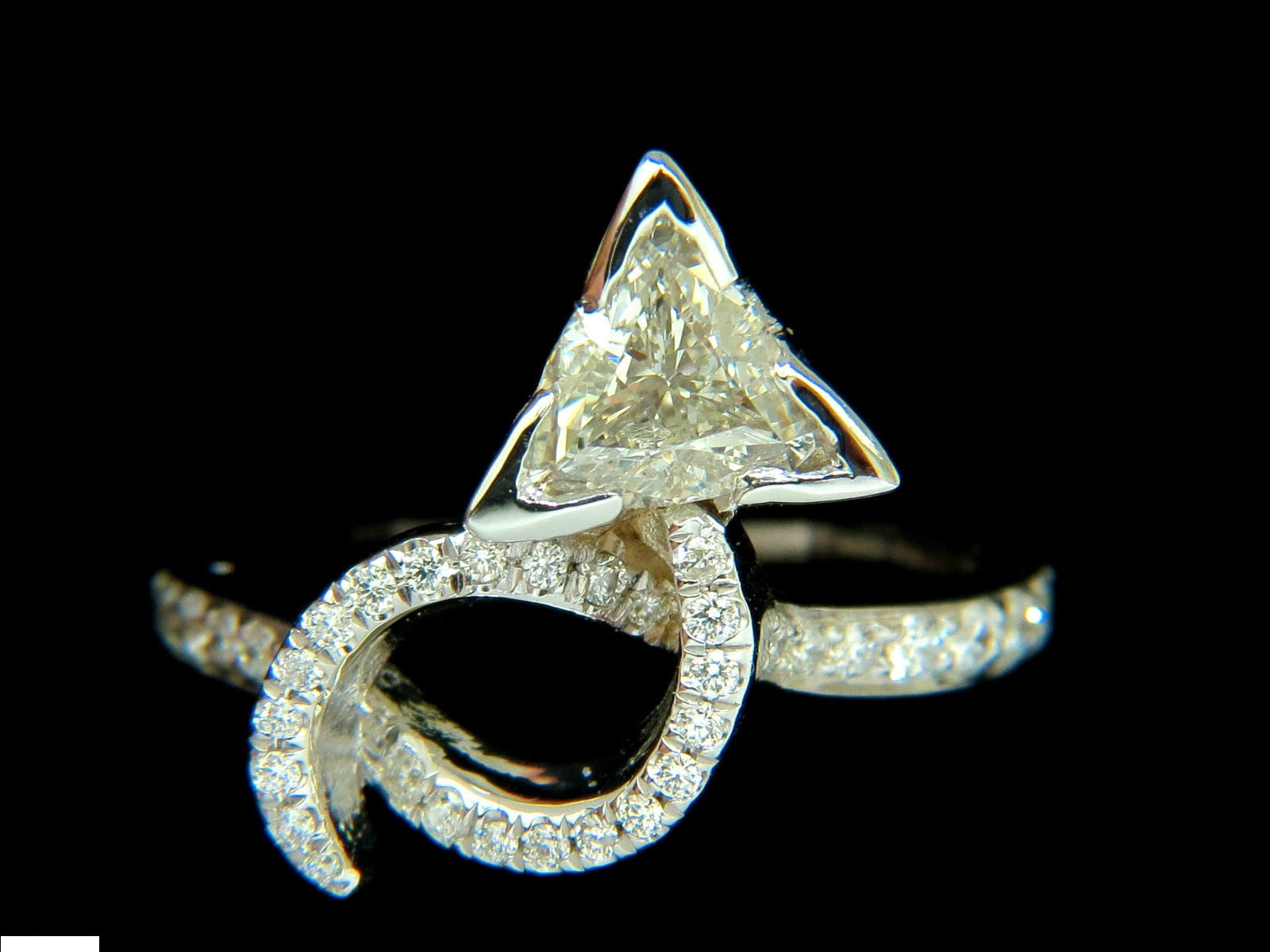 1.56CT Triilliant Diamond Crossover Ring in 14KT White Gold - Elegant Modern Jewelry for Weddings, Anniversaries & Special Occasions