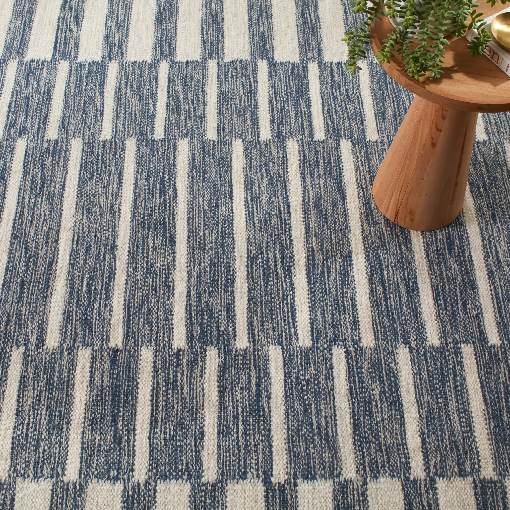 Dash & Albert Heights Handwoven Wool Rug - Soft & Durable Area Rug for Living Room, Bedroom, Dining Room - Traditional Handmade Home Decor