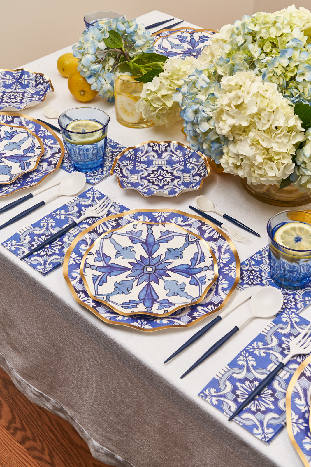 Eco-Friendly Moroccan Nights Wavy Paper Dinner Plates - 8 Pack for Parties, Weddings & Special Events | Disposable & Stylish Tableware