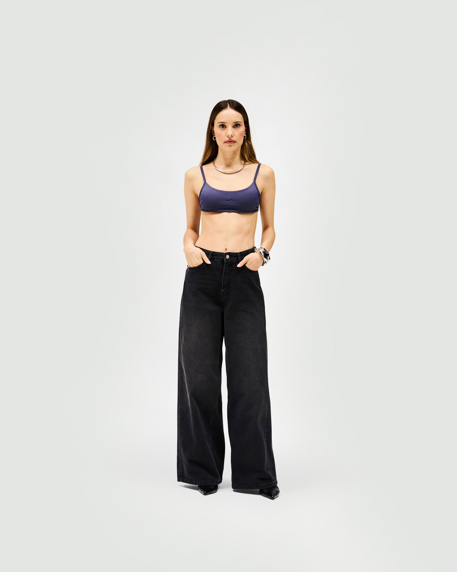 Control Bralette in Graphite - Seamless Support for Yoga, Workouts & Everyday Comfort