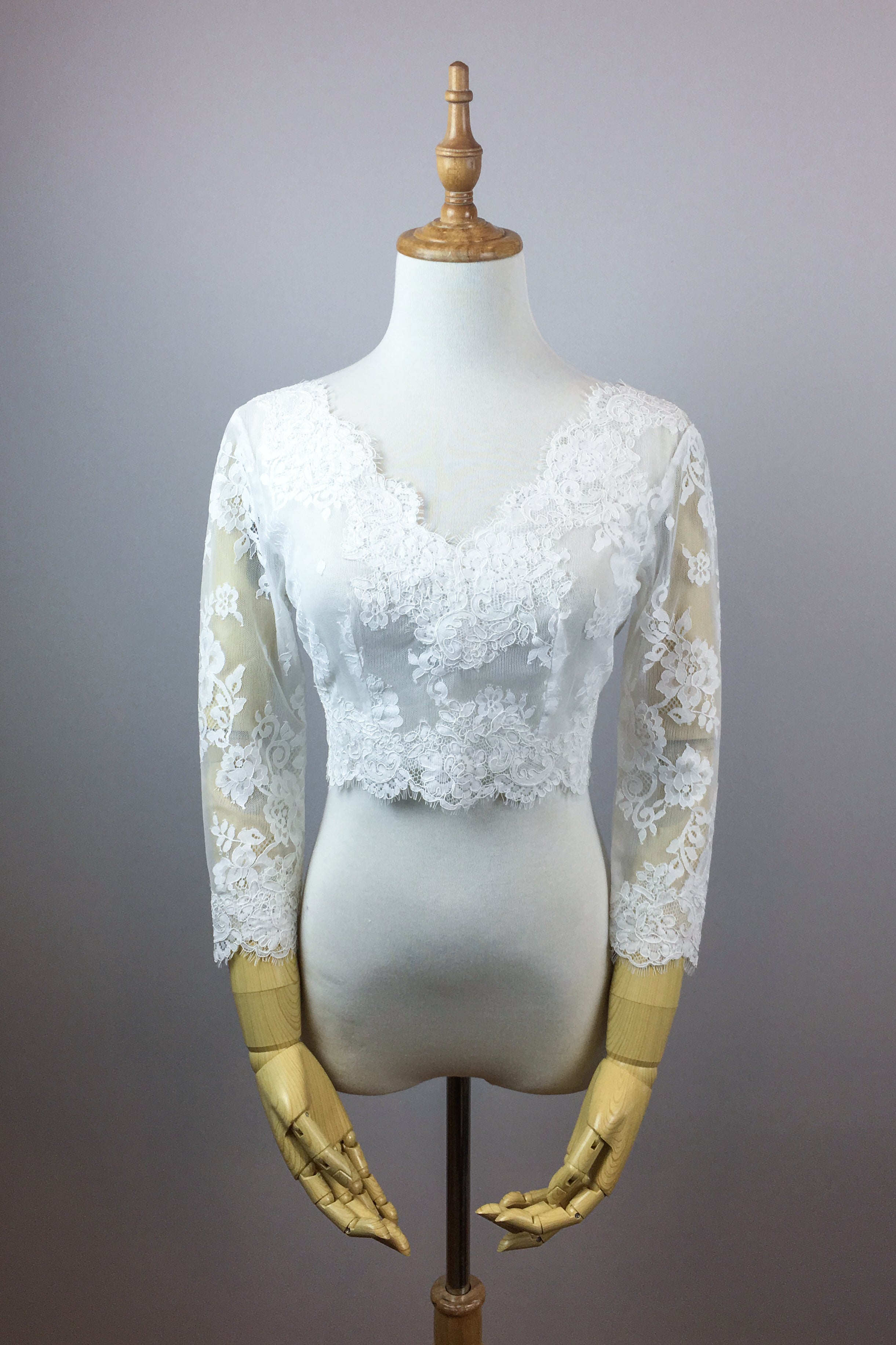 Elegant Lace Bolero Bridal Cover Up - Summer Wedding Shawl for Brides, Beach Ceremony & Outdoor Events