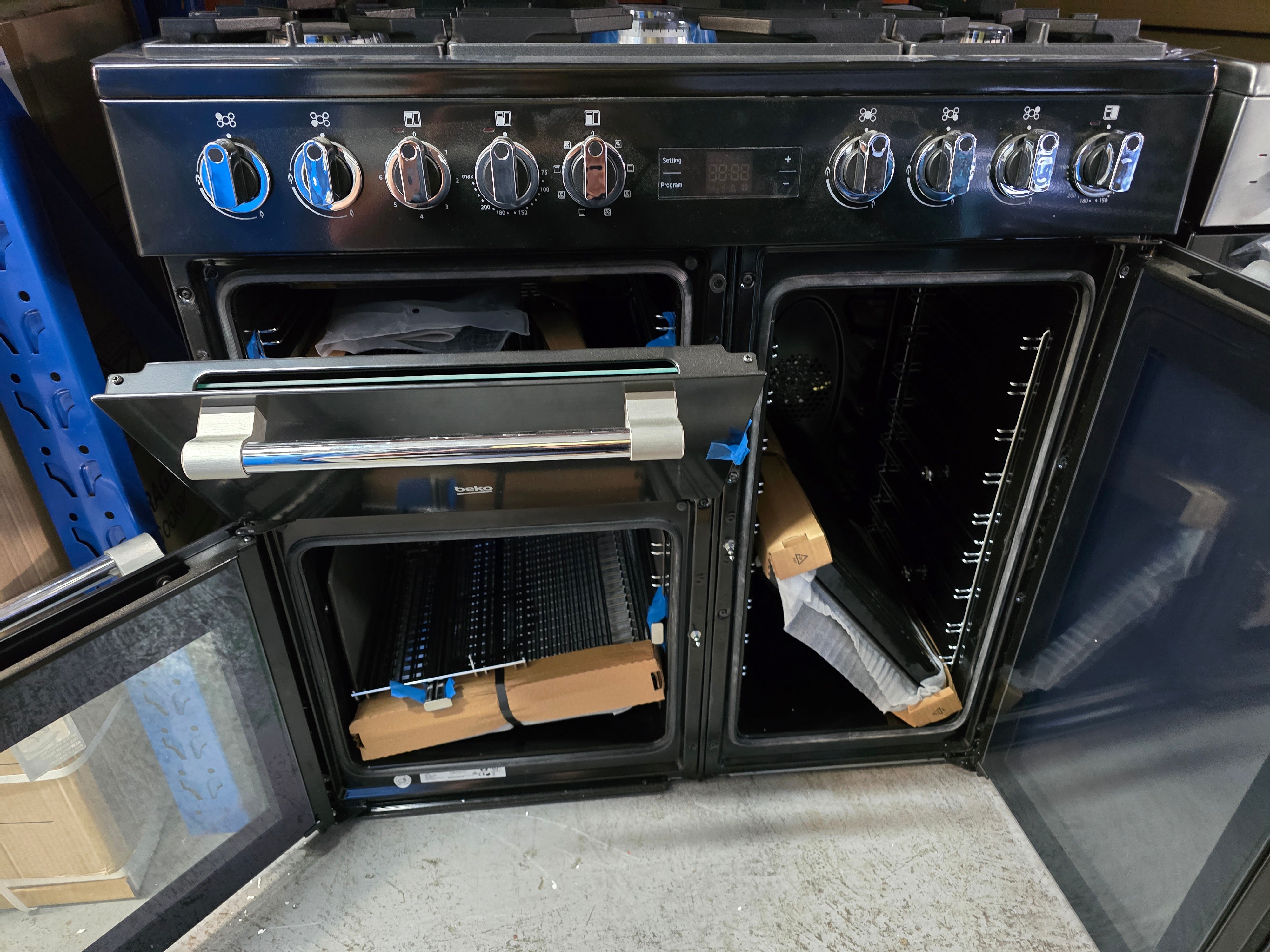Beko BRC916GMB 90cm Dual Fuel Freestanding Oven & Stove - Black Multifunction Cooker [Factory Second] | Perfect for Modern Kitchens, Baking & Family Cooking