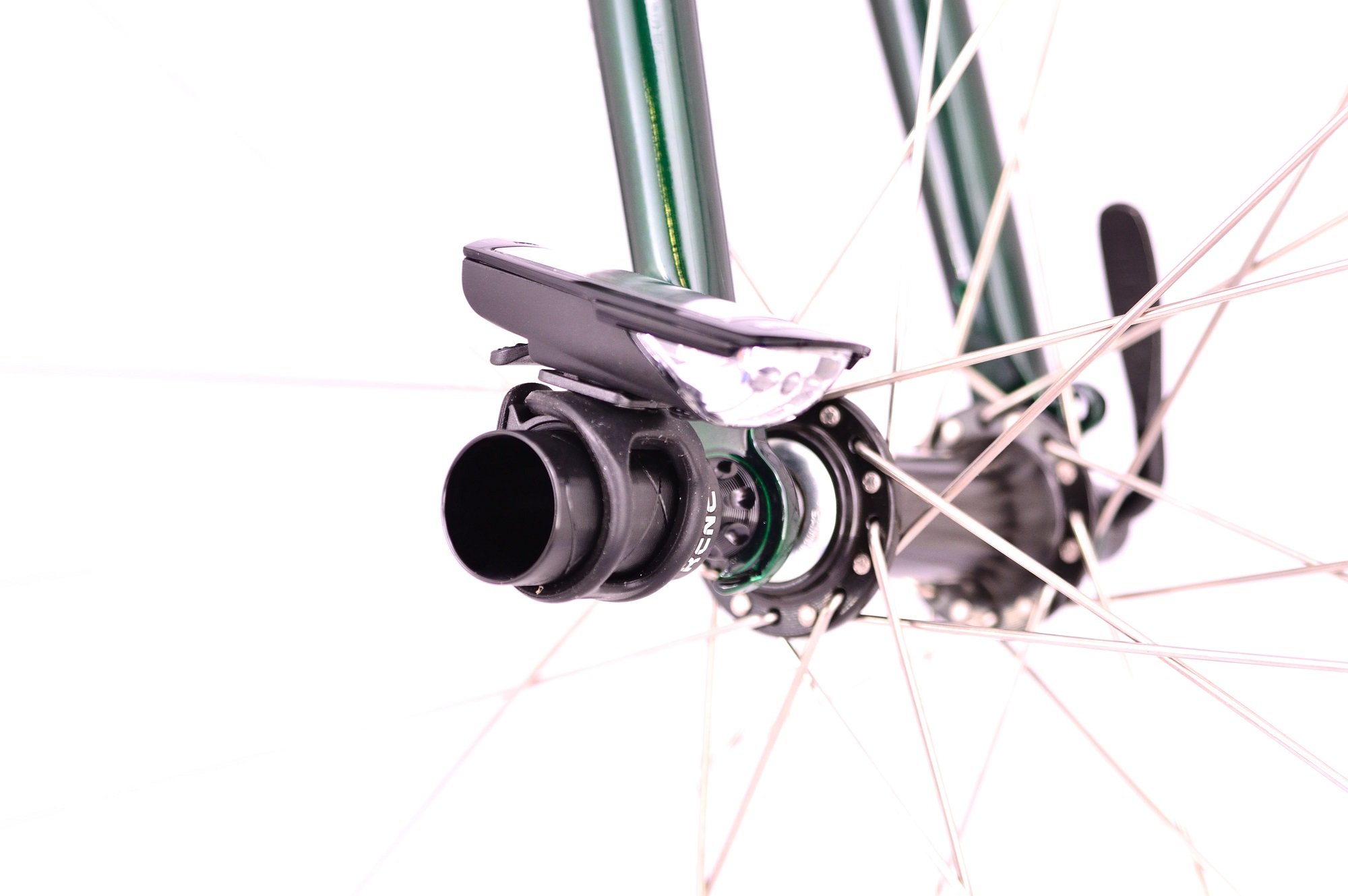 Lightweight Bicycle Light Holder & Hub Adapter - Durable Bike Accessory for Night Riding & Commuting