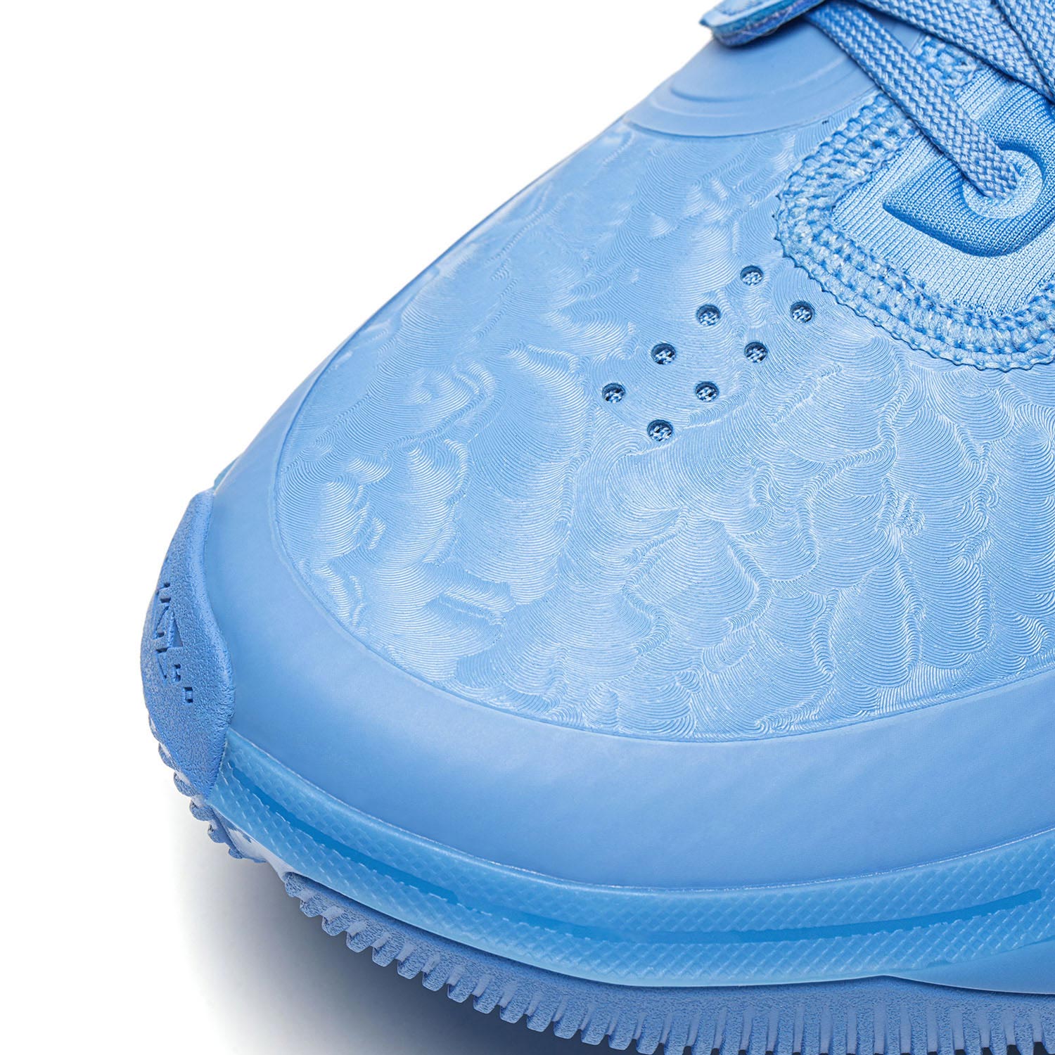 Wade 808 4 Ultra Basketball Shoes in Powder Blue - High-Performance Sneakers for Men - Perfect for Indoor & Outdoor Court Play