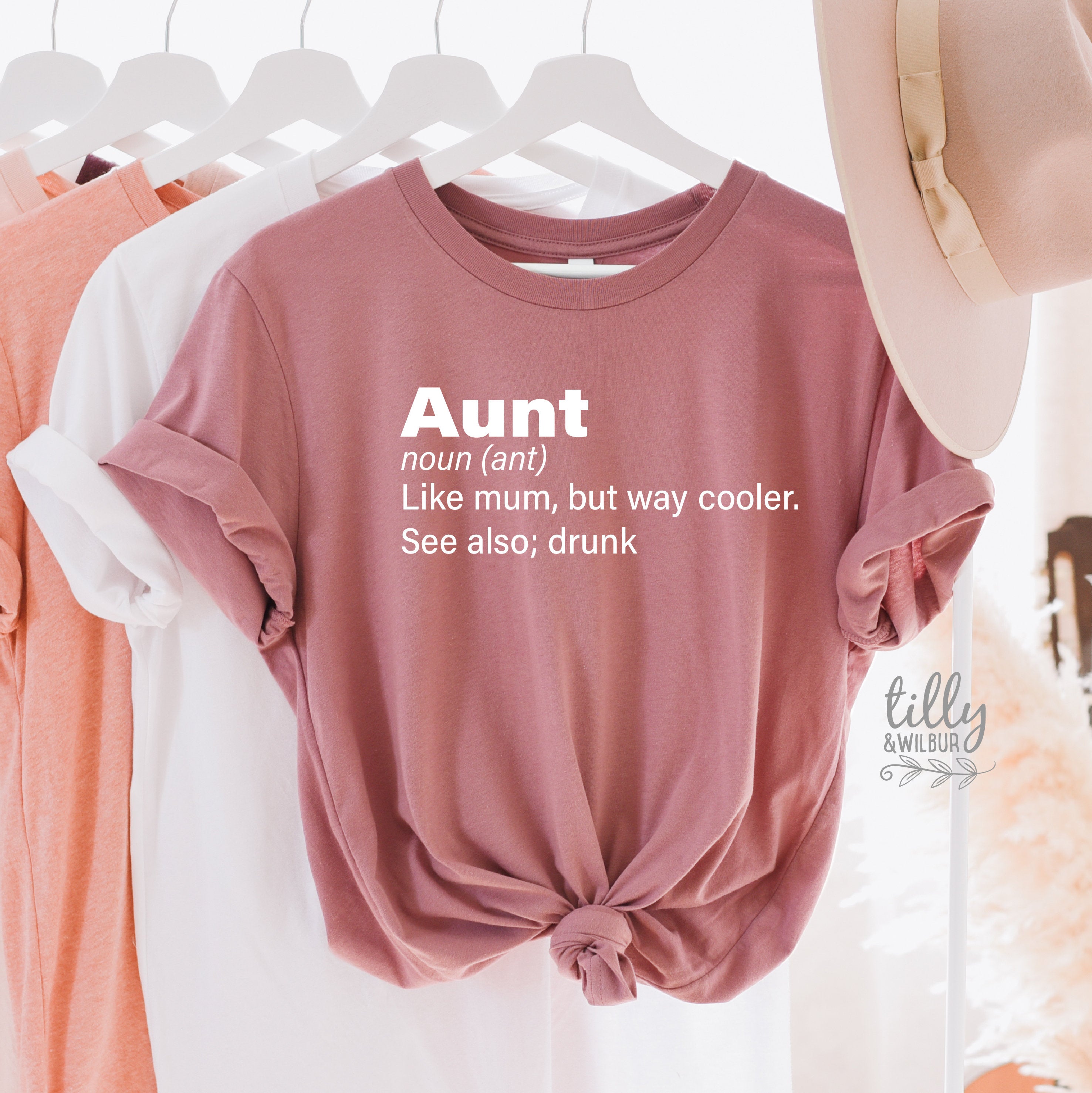Funny Aunt T-Shirt - Cooler Than Mom & Hilarious Drunk Aunt Design - Perfect for Family Gatherings & Birthday Gifts