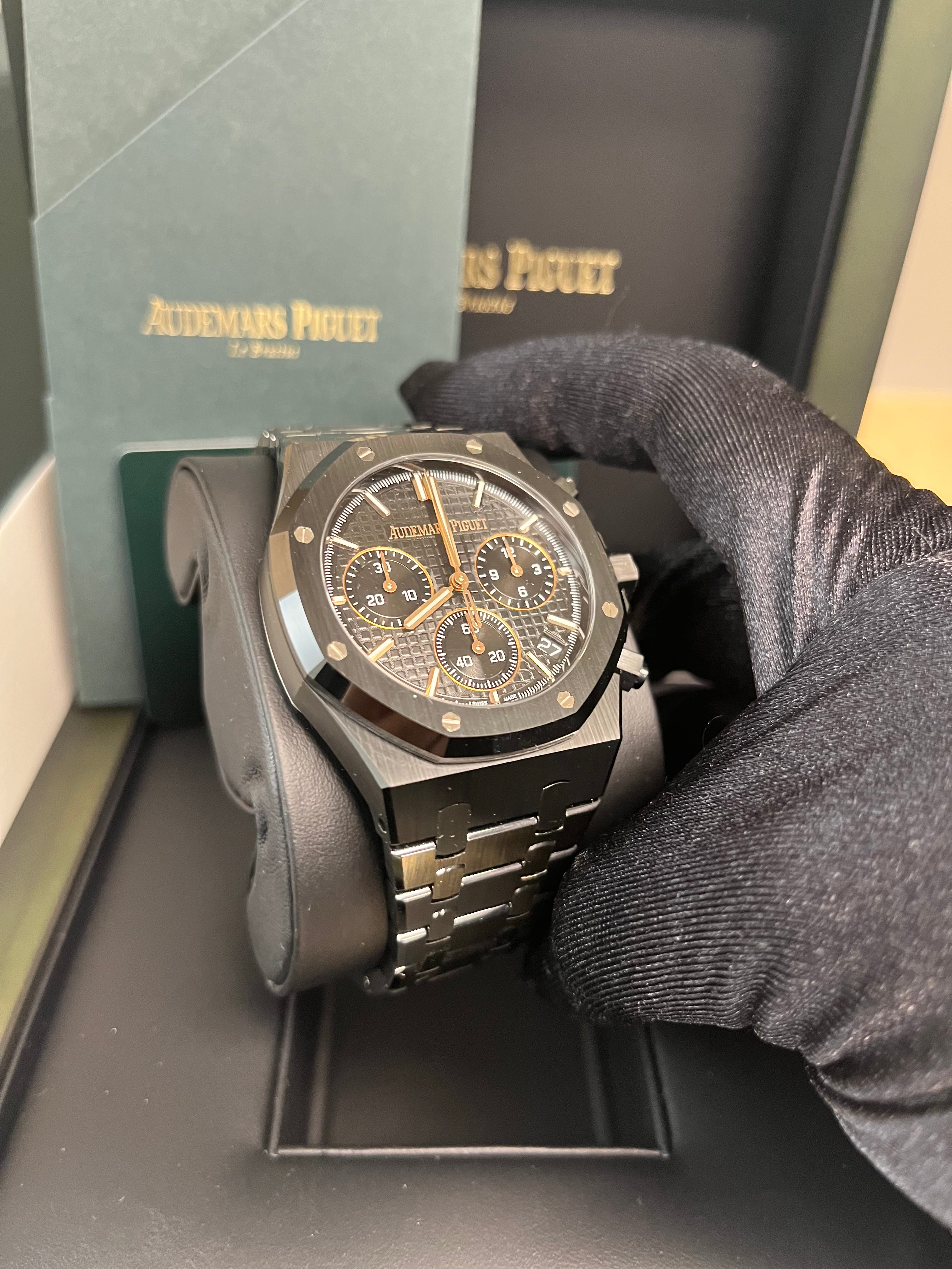 Audemars Piguet Royal Oak Chronograph 41mm Ceramic Men's Watch 26240CE.OO.1225CE.01 - Luxury Swiss Automatic Timepiece for Business & Formal Occasions