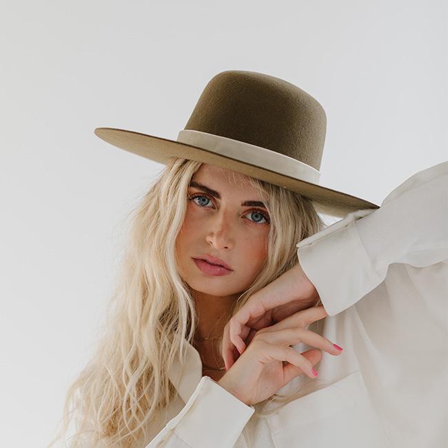 Velvet Chain Hat Band for Women & Men - Stylish Western Cowboy Hat Accessory - Perfect for Rodeo, Country Music Festivals & Outdoor Events