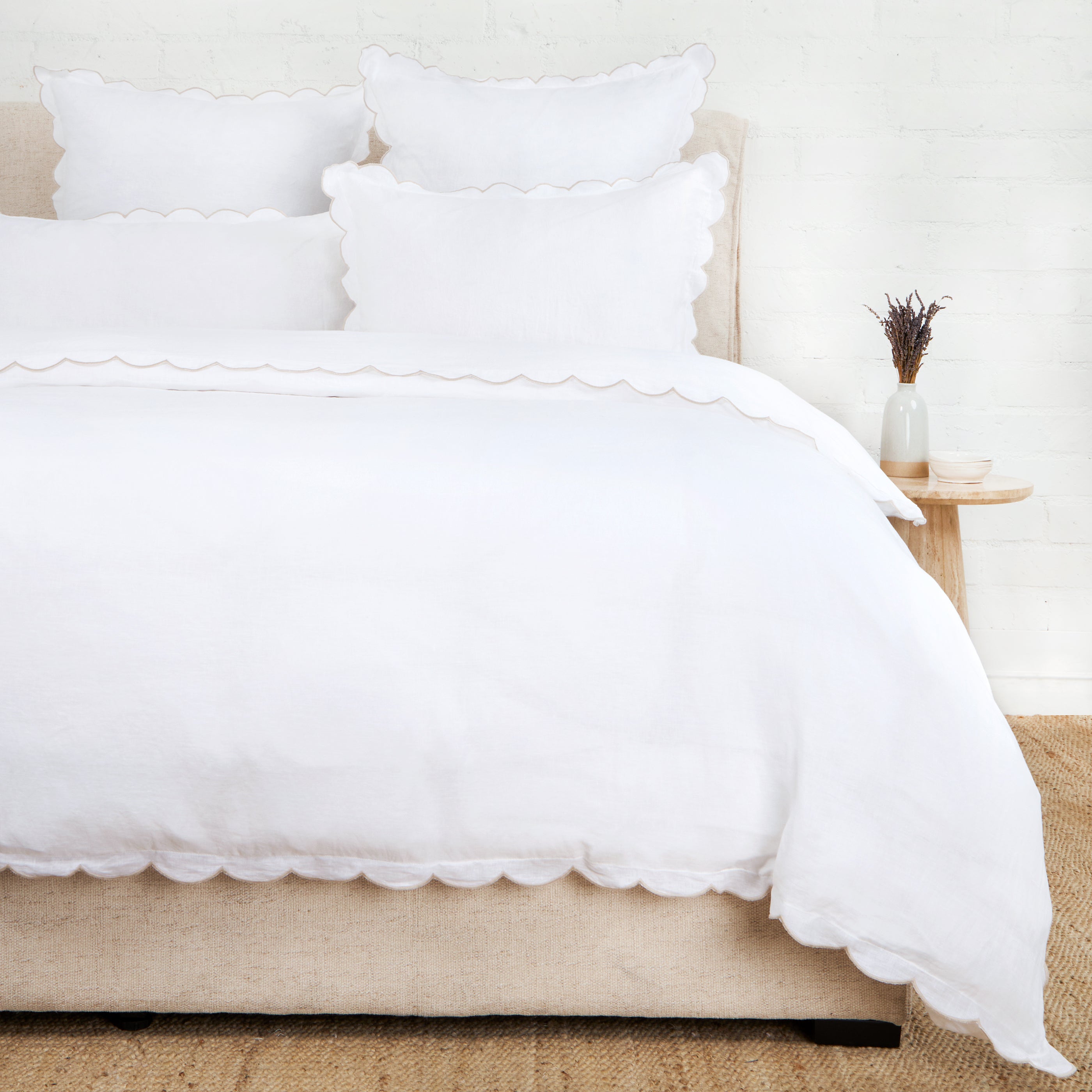 Kelly Duvet Cover Set - Soft & Breathable Bedding for All Seasons - Perfect for Master Bedroom, Guest Room & Dorm Decor