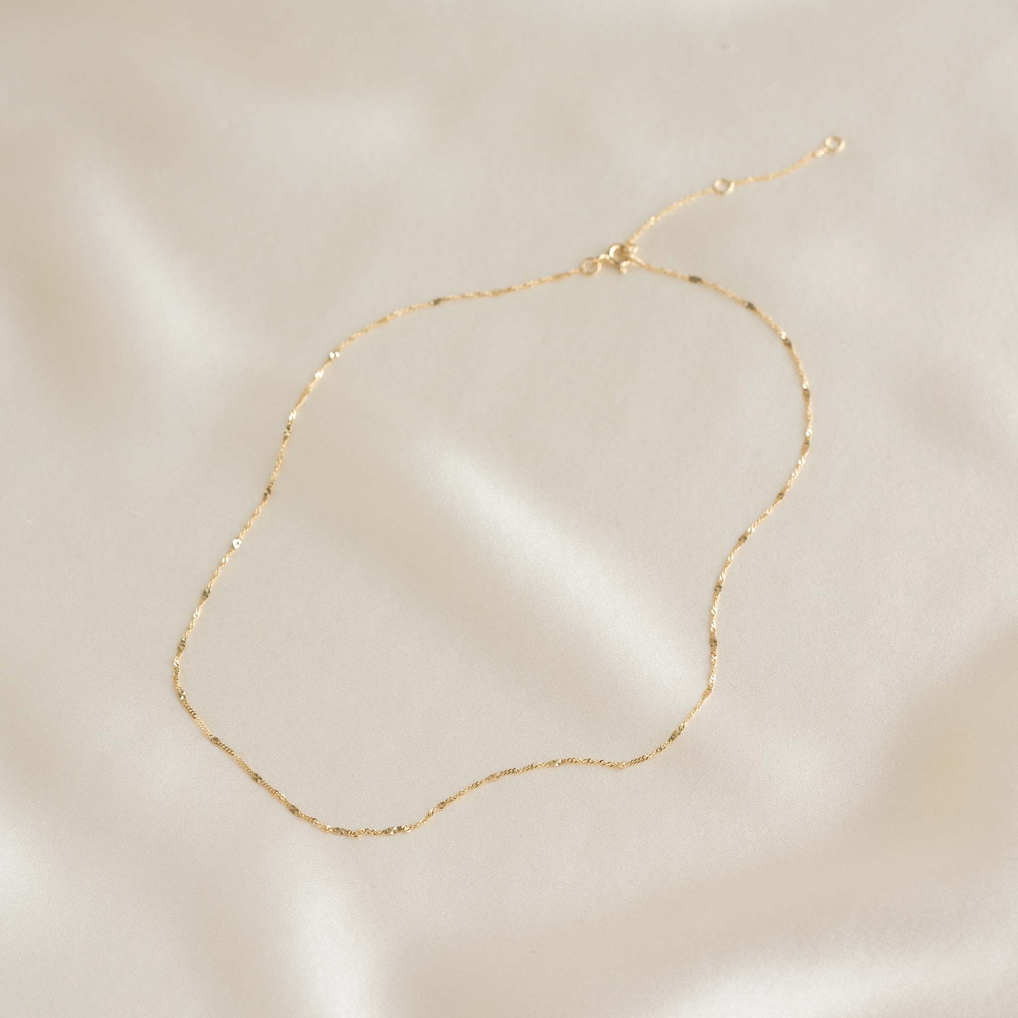 14K Gold Shimmer Chain Necklace for Women - Elegant Layering Jewelry for Daily Wear, Party & Special Occasions