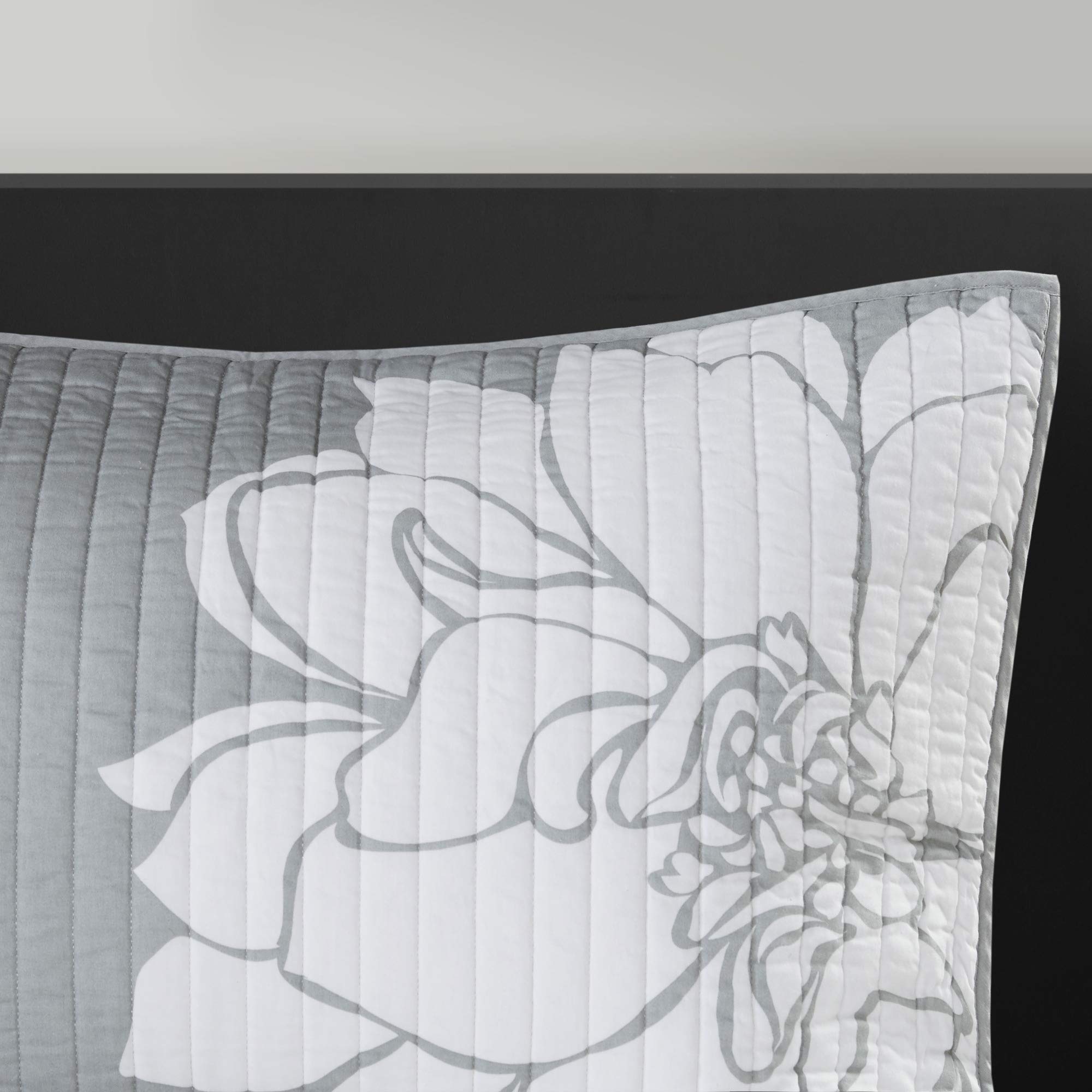 Madison Park Lola 100% Cotton Quilt Set - Floral Channel Stitch Design All Season Lightweight Bedspread with Shams & Decorative Pillows, Full/Queen Size (90x90 Inches), Blush 6-Piece Set | Perfect for Master Bedroom, Guest Room & Cozy Home Decor