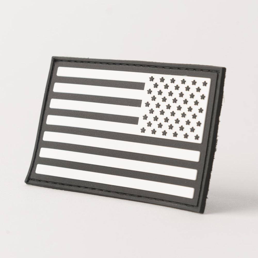 USA Flag PVC Patch - Patriotic Embroidered Iron-On Badge for Jackets, Hats & Bags - Perfect for Military, Veterans & 4th of July Celebrations