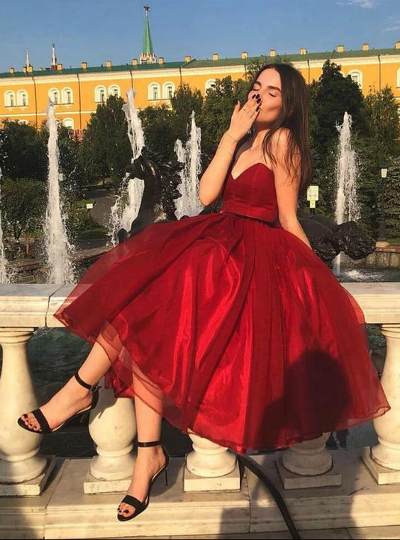 Elegant Burgundy Sweetheart Neckline Short Homecoming Dress - Perfect for Prom, Party & Special Occasions | Style J3751