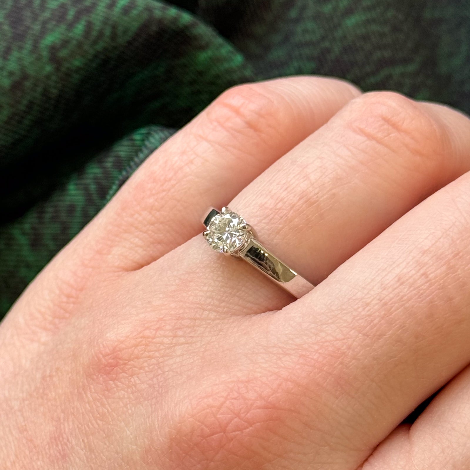 GIA Certified Diamond Engagement Ring - 0.67ct Round Cut Solitaire in Platinum (Size 6.75) | 100 Ways to Propose | Perfect for Anniversaries & Romantic Surprises