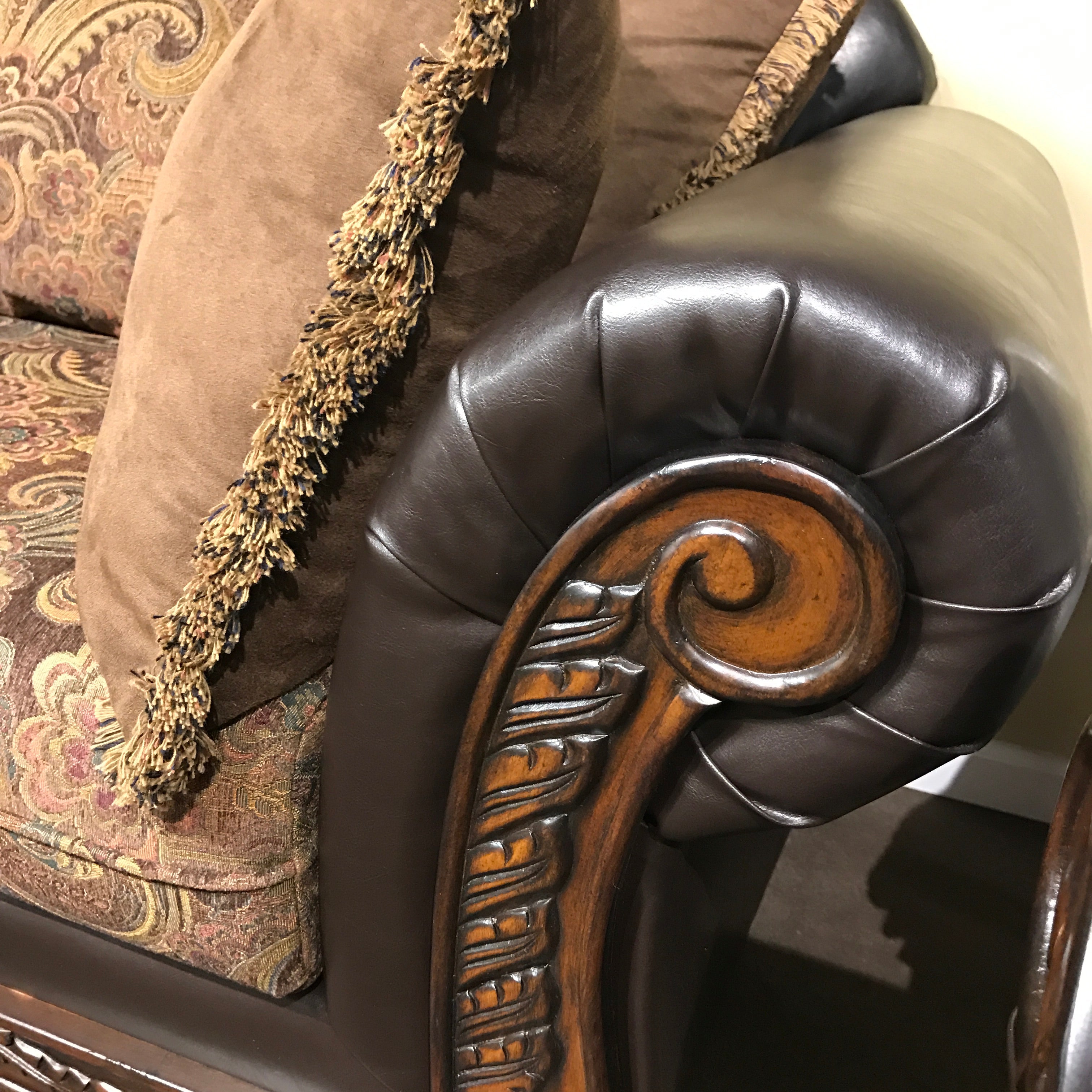 San Marino 2-Tone Chocolate Microfiber Chaise Lounge - Made in USA | Modern Living Room Furniture for Relaxation & Comfort