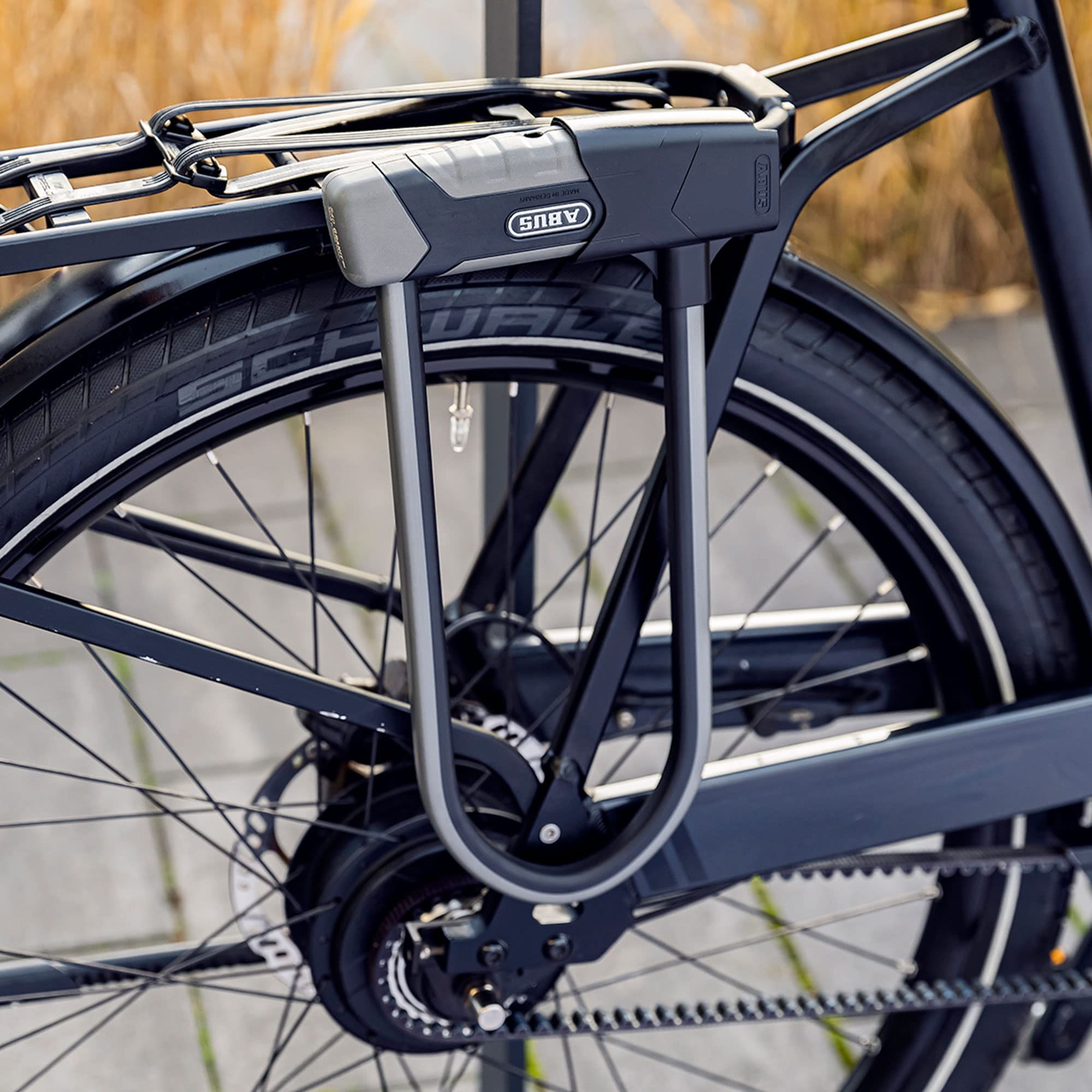 ABUS Granit XPlus 540 U-Lock Bike Lock - High Security Level 15 Anti-Theft Bicycle Lock with XPlus Cylinder (23cm, Black/Grey) - Perfect for Urban Commuting, Bike Parking & Outdoor Cycling Protection