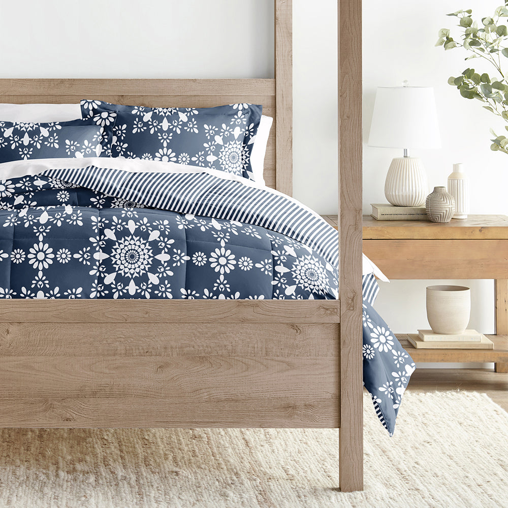 Daisy Medallion Reversible Down Alternative Comforter Set - All-Season Hypoallergenic Bedding for Queen Size Bed | Perfect for Cozy Home Decor & Guest Room Essentials