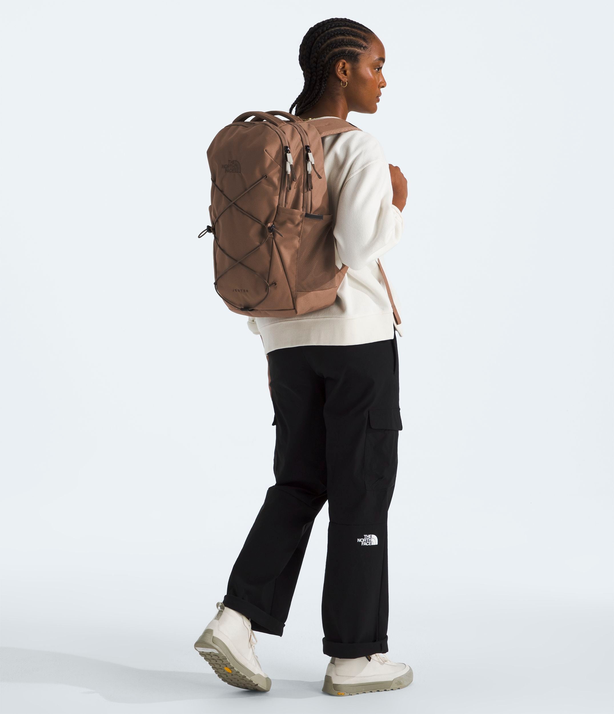 The North Face Women's Jester Backpack - Lightweight Laptop Daypack for Hiking, Travel & School - Durable Water-Resistant Design with 28L Capacity