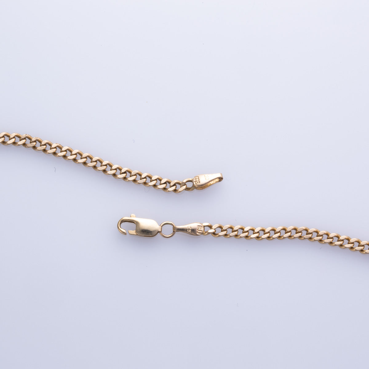 10K Yellow Gold Curb Chain Necklace 22 Inches - Classic Dainty Jewelry for Women, Perfect for Layering, Everyday Wear & Special Occasions