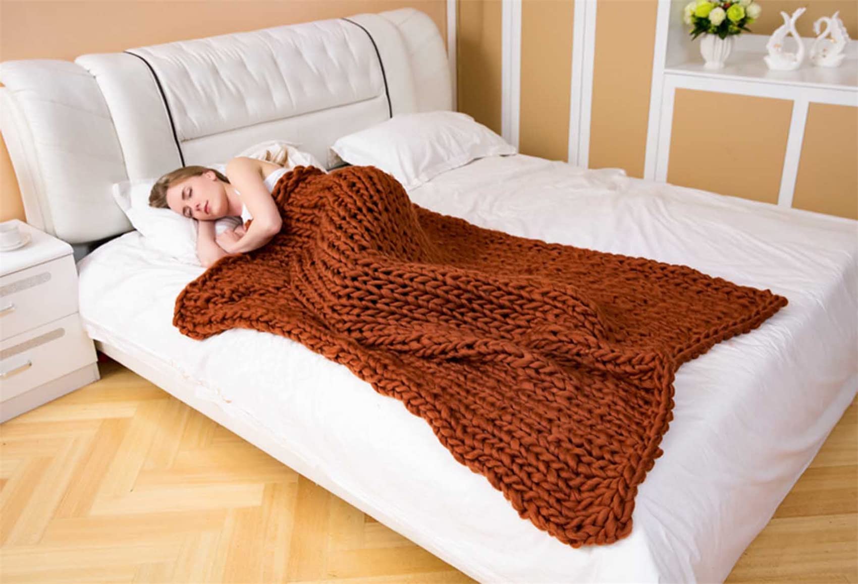 Chunky Knit Blanket - 100% Merino Wool Handmade Arm Knit Throw - Super Large 100x150cm (39x59in) - Brown Warm Cozy Blanket for Sofa, Bed, Chair, Yoga Mat & Pet Bed - Perfect for Living Room, Bedroom & Winter Snuggling