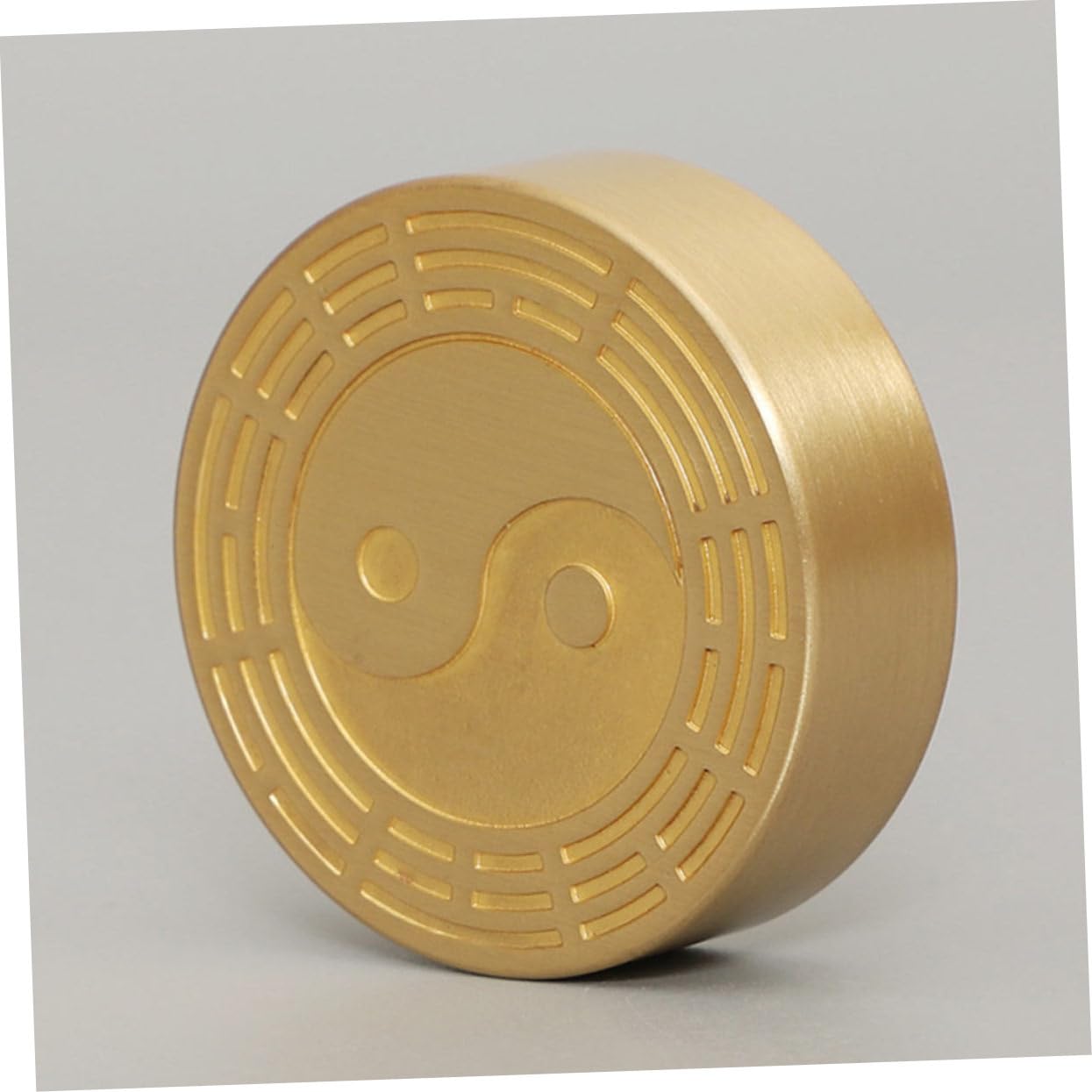 GOOHOCHY Solid Brass Calligraphy Paperweight - Round Letterweight for Chinese Calligraphy, Desk Accessory, Ink Pad Stabilizer - Perfect for Calligraphy Practice, Office Decor & Gift Giving