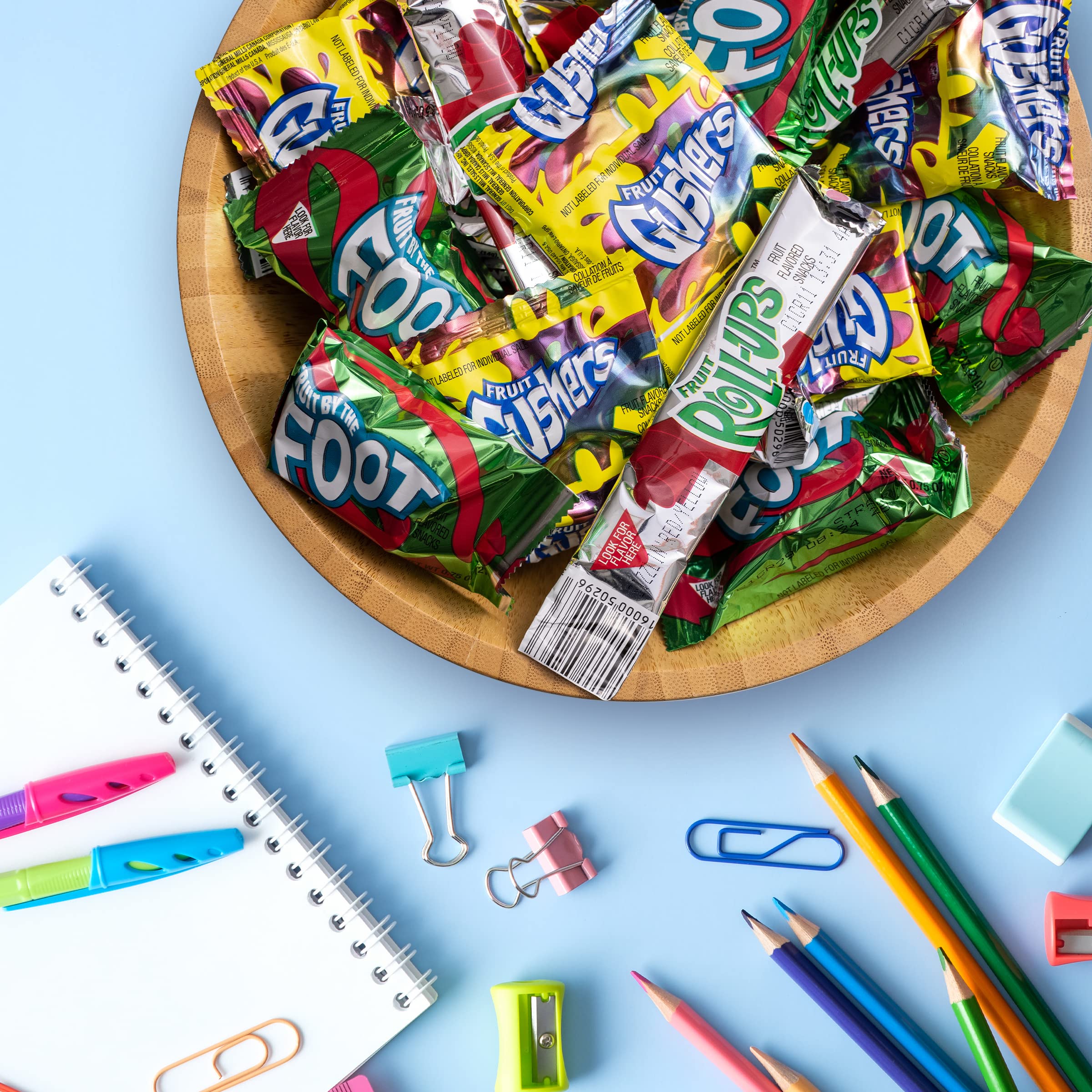 Betty Crocker Fruit Snacks Variety Pack - Fruit Roll-Ups, Fruit by the Foot & Gushers (16 Count, Pack of 6) | Healthy Kids Snacks for Lunch Boxes, School & After School Treats