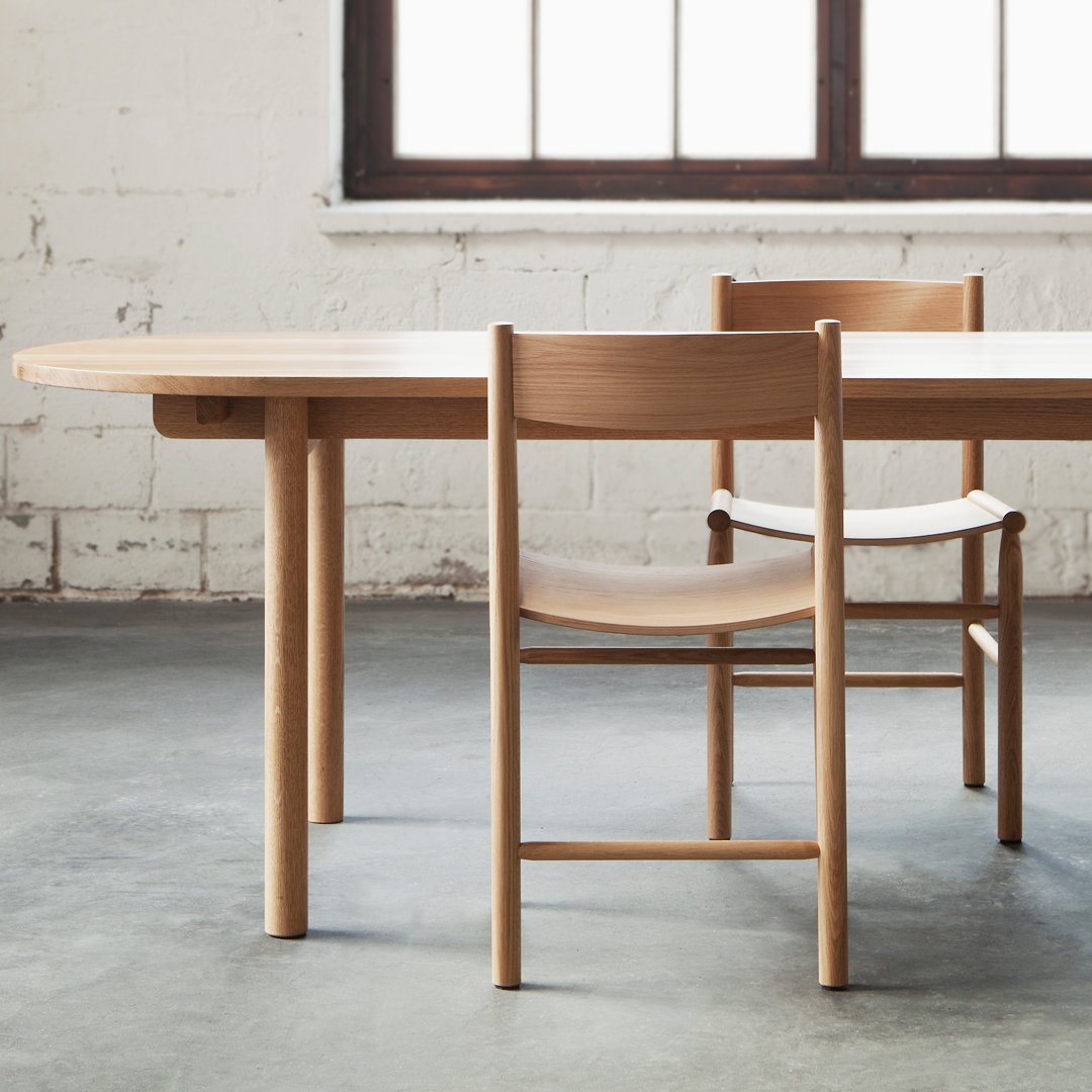 Stylish Oval Dining Table - Modern & Durable for Home, Kitchen, or Office | Perfect for Family Gatherings & Dinner Parties