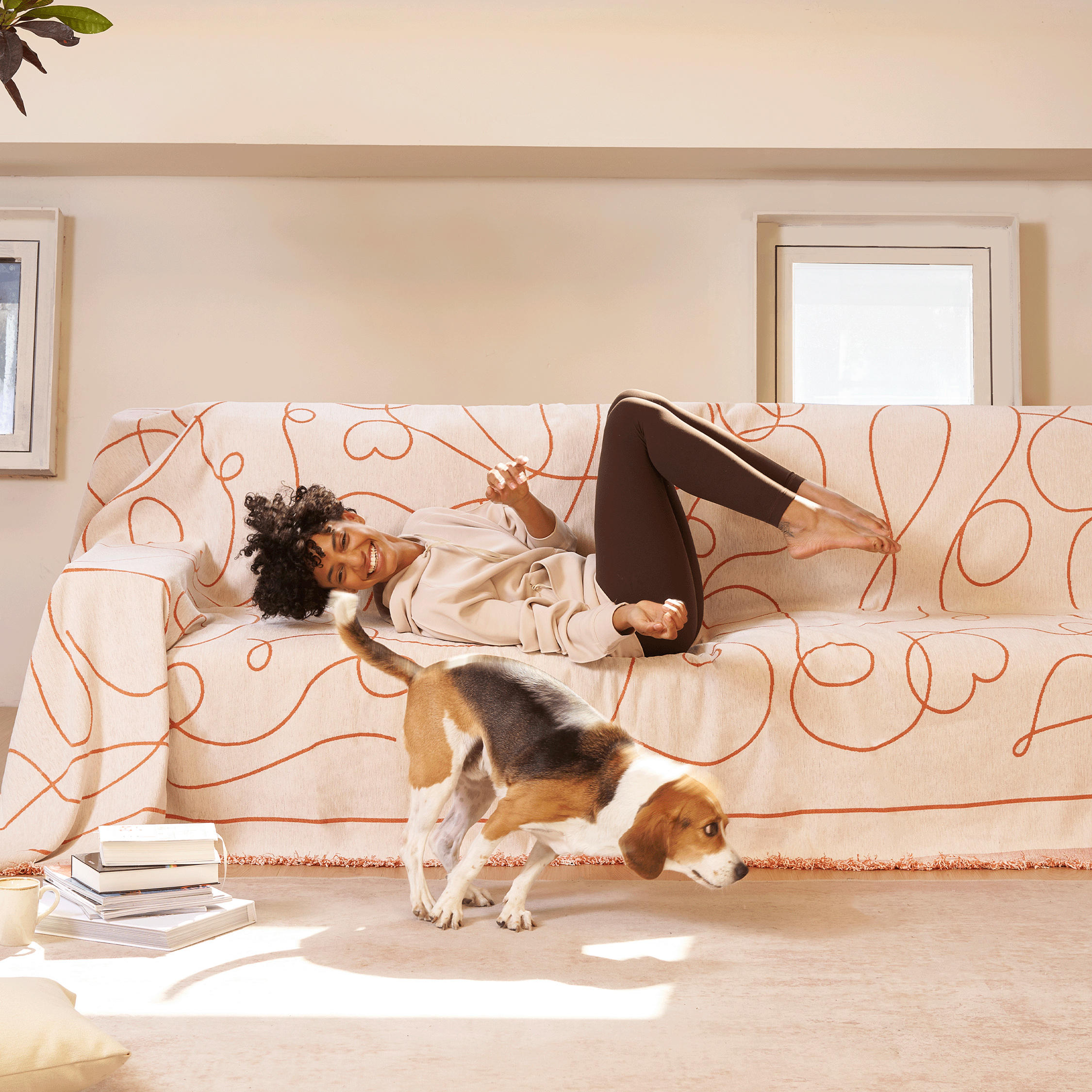 Reversible Curve Pattern Sofa Cover - Stretchable Couch Slipcover for Living Room, Sectional, Loveseat - Protects Furniture from Pets, Spills & Stains - Easy to Clean & Machine Washable - Perfect for Home, Office & Dorm Decor