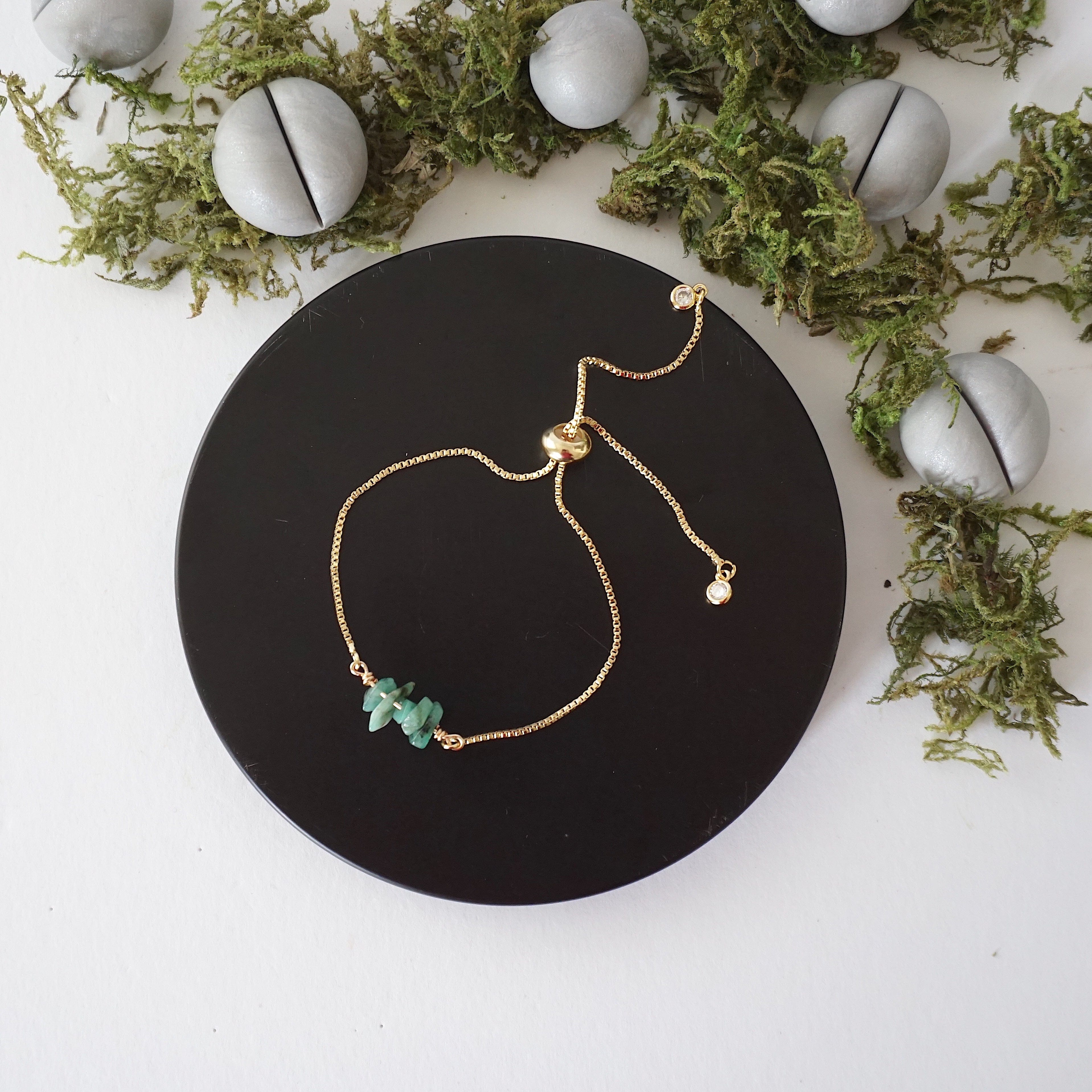 Elegant Gold Plated Adjustable Emerald Bolo Crystal Bracelet for Women - Perfect for Parties, Weddings & Special Occasions