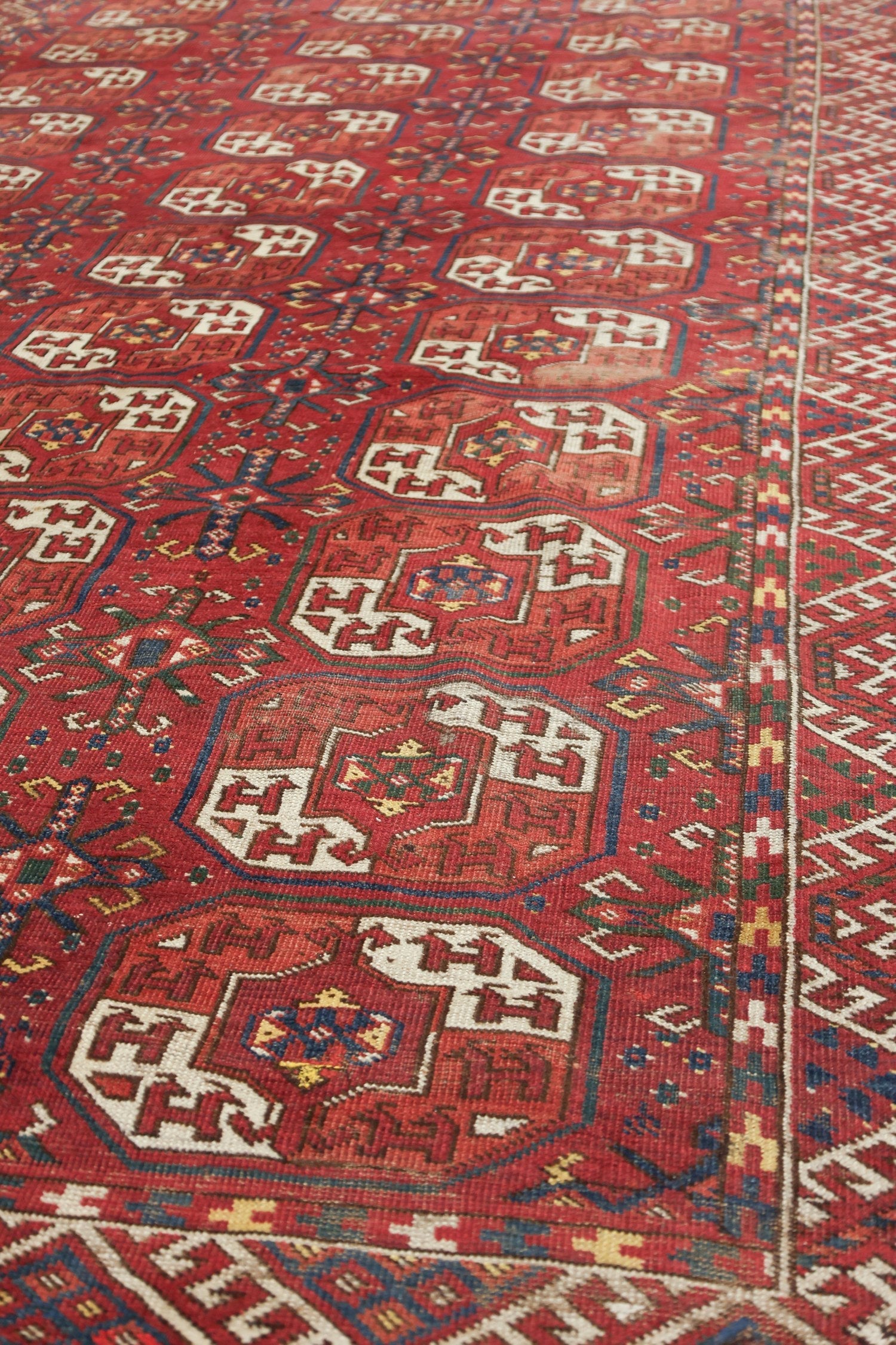 Vintage Beshir Handwoven Tribal Rug - Authentic Persian Design, J76478 - Perfect for Boho Home Decor, Living Room, Bedroom & Office