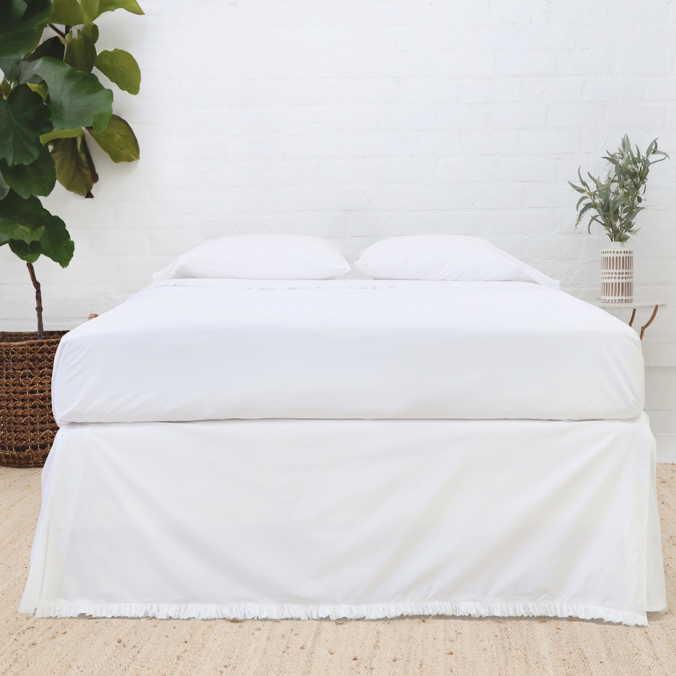 Audrey Cotton Percale Bed Skirt - Premium Fitted Dust Ruffle for Queen & King Beds - Perfect for Bedroom Decor & Hotel Style Makeover