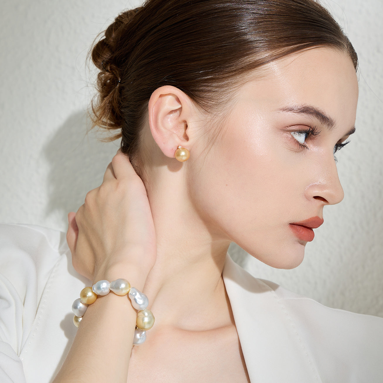 18K Gold Diamond South Sea Golden Pearl Earrings - Luxury Dangle Earrings for Women - Perfect for Weddings, Parties & Special Occasions