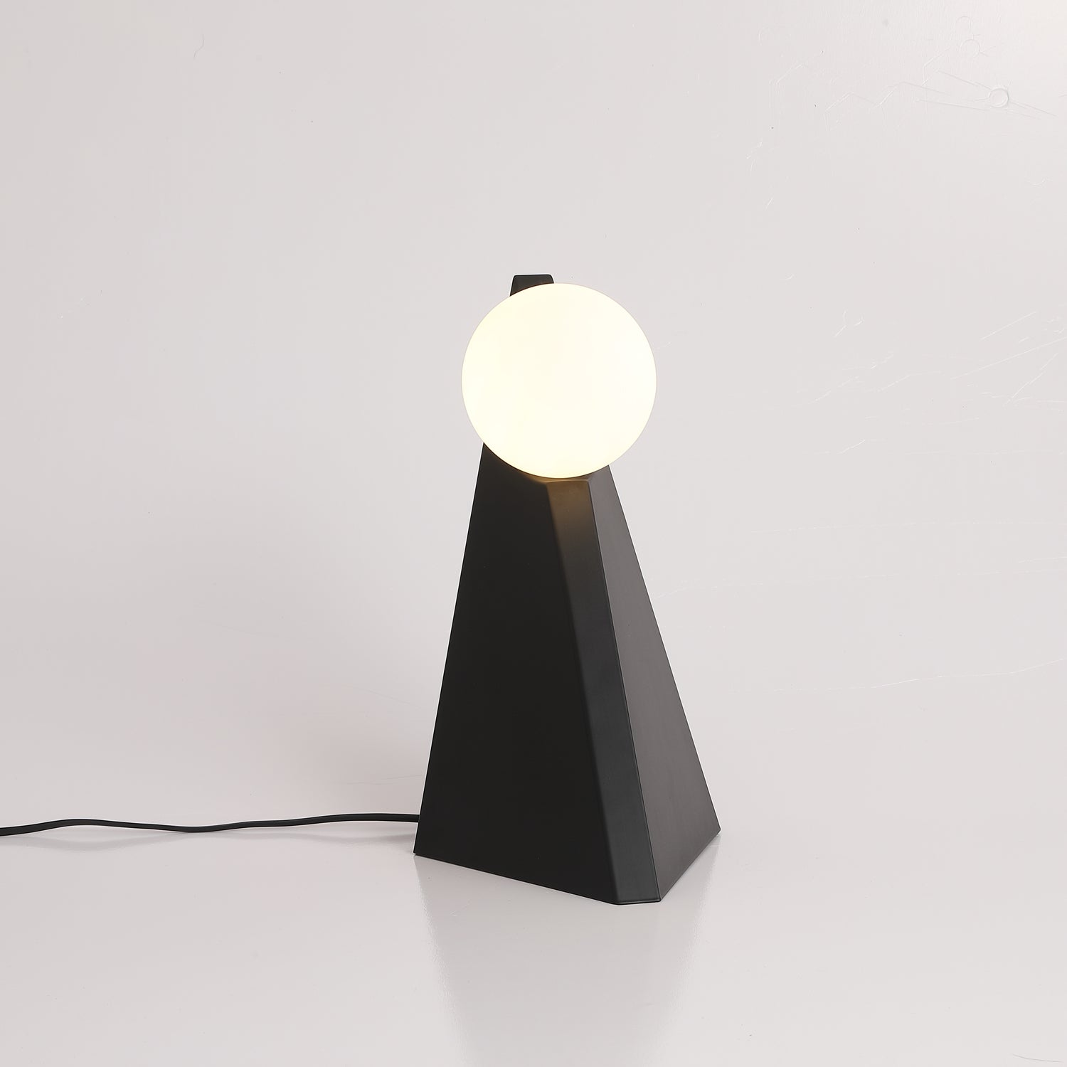 Elegant Noir Roy Table Lamp - Modern Bedside & Living Room Lighting for Home Decor