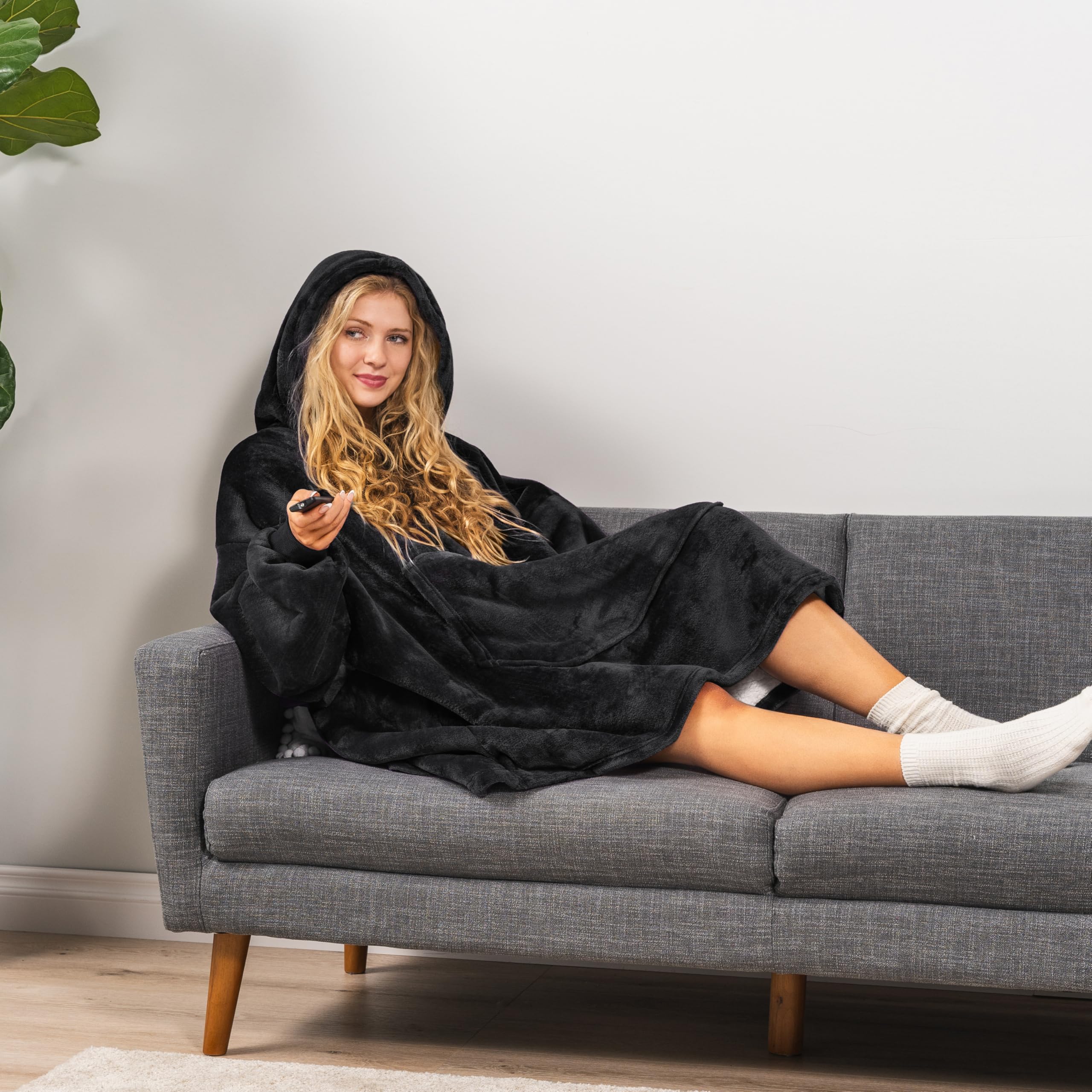 PAVILIA Women's Sherpa Wearable Blanket Hoodie - Oversized Cozy Fleece Hooded Sweatshirt for Men & Women | Perfect for Lounging, Netflix Nights & Outdoor Camping