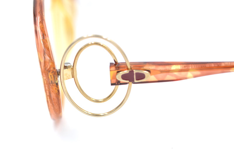 Christian Dior 2572 30 Sunglasses - Luxury Designer Shades for Women - UV Protection & Fashion Statement - Perfect for Beach, Driving & Outdoor Activities