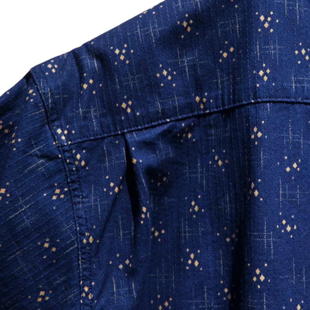 Stylish Indigo Ikat Cotton Holiday Shirt for Men & Women - Perfect for Beach Vacations, Summer Parties & Casual Outings